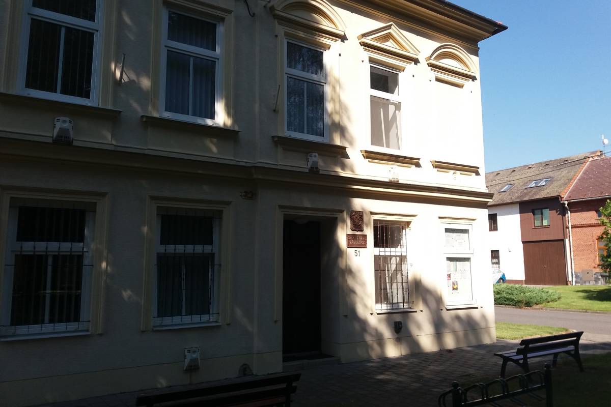 Obecní knihovna Třebětice foto 2