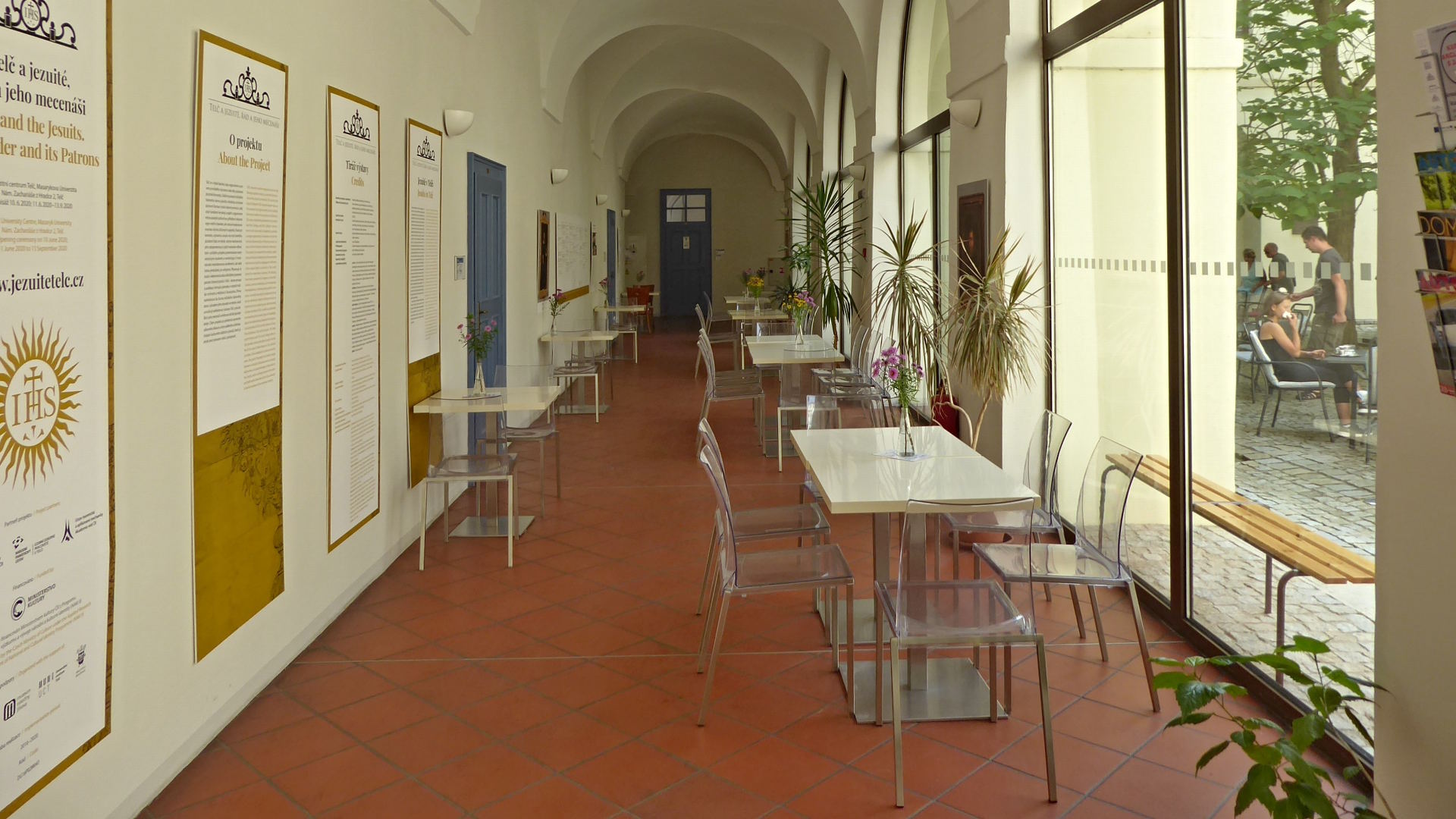 Univerzitní kavárna foto 5