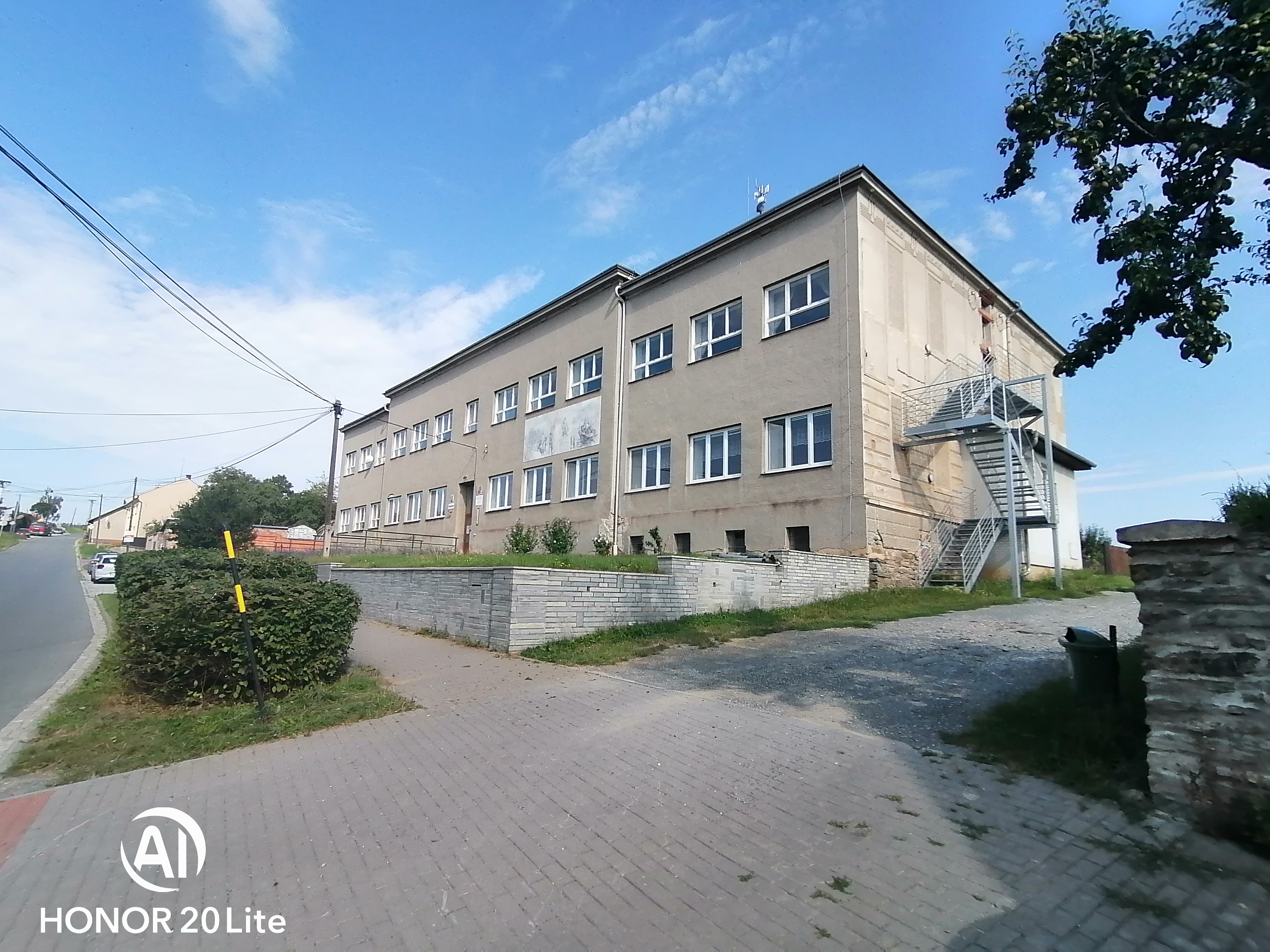 ZŠ Náměšť na Hané, Zákostelí foto 3