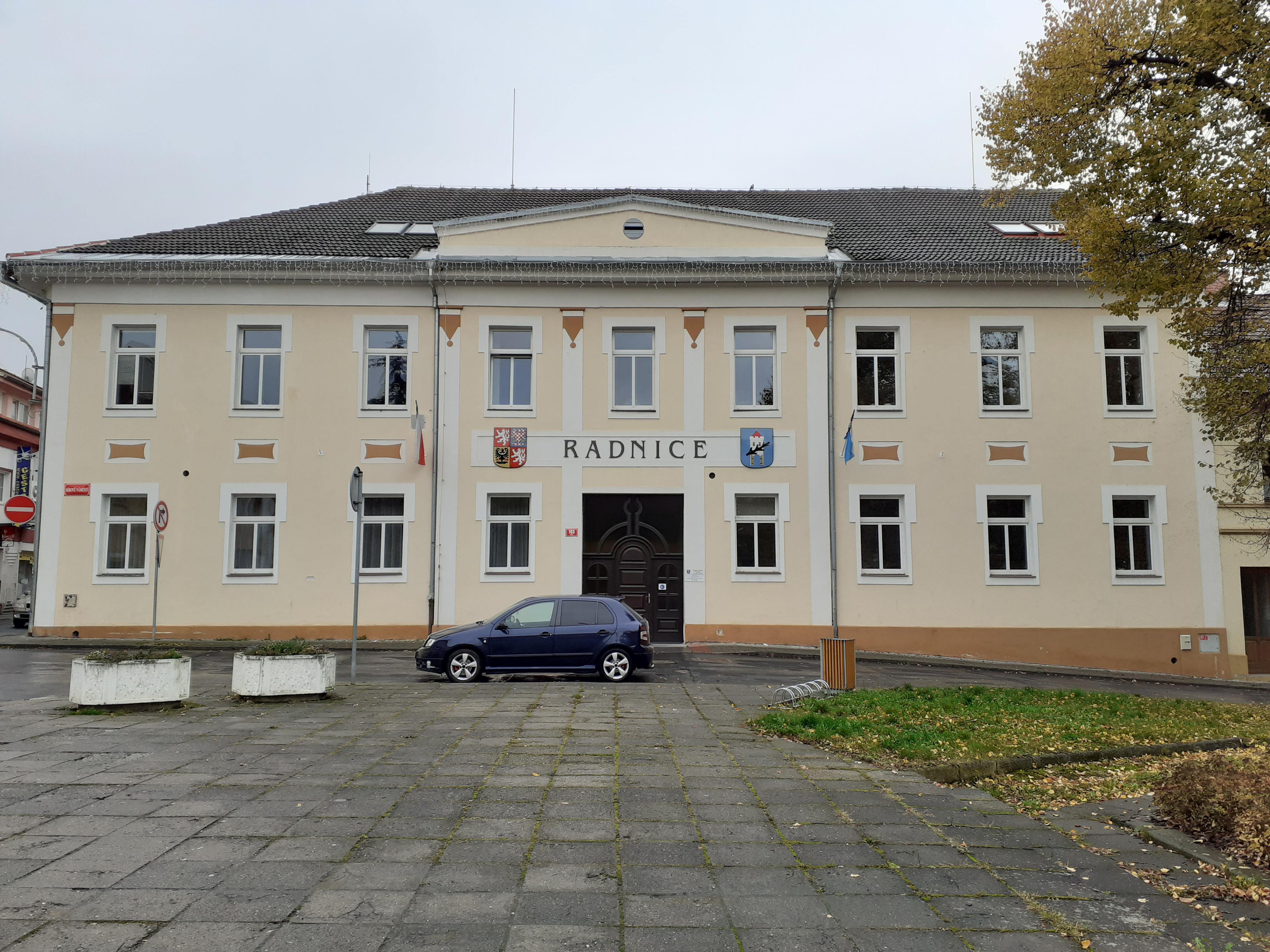 Štětí - městský úřad foto 2