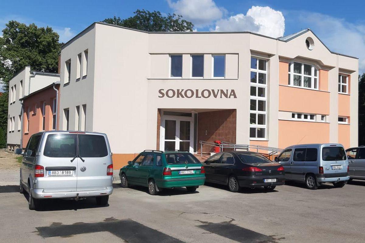 Sokolovna Lipov