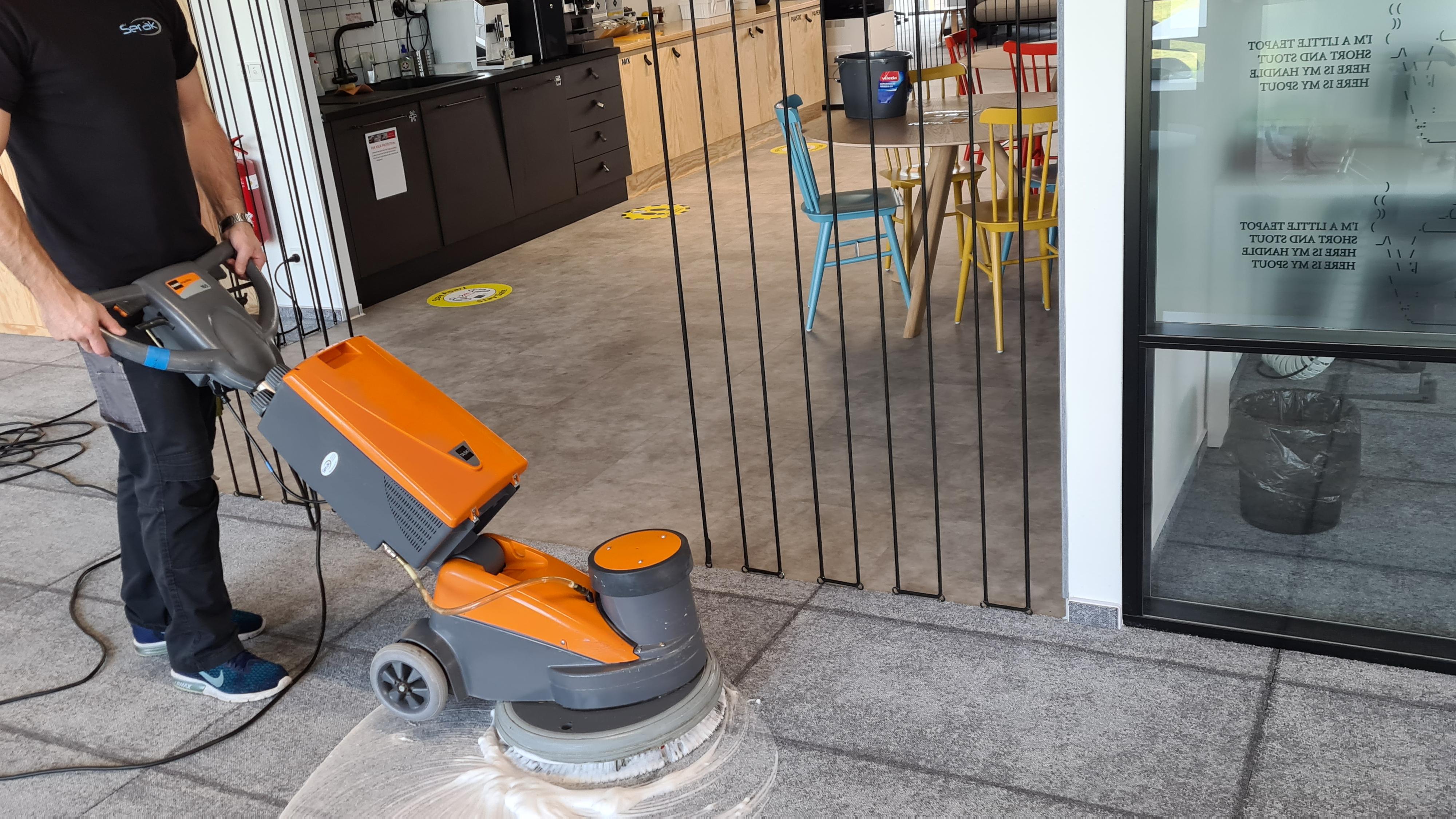 Úklidový servis Šerák foto 4