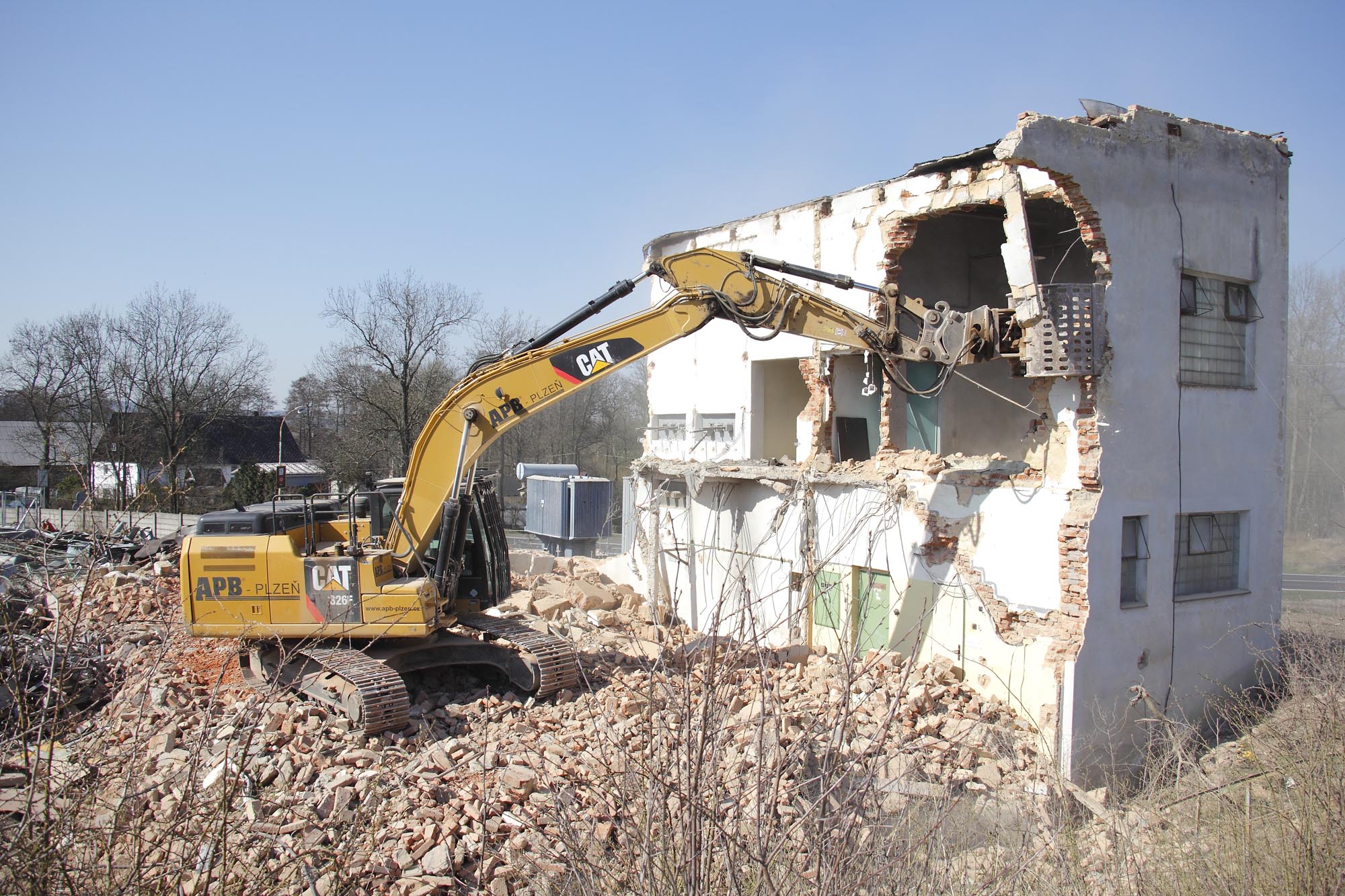 APB - PLZEŇ a.s. - demoliční práce foto 2