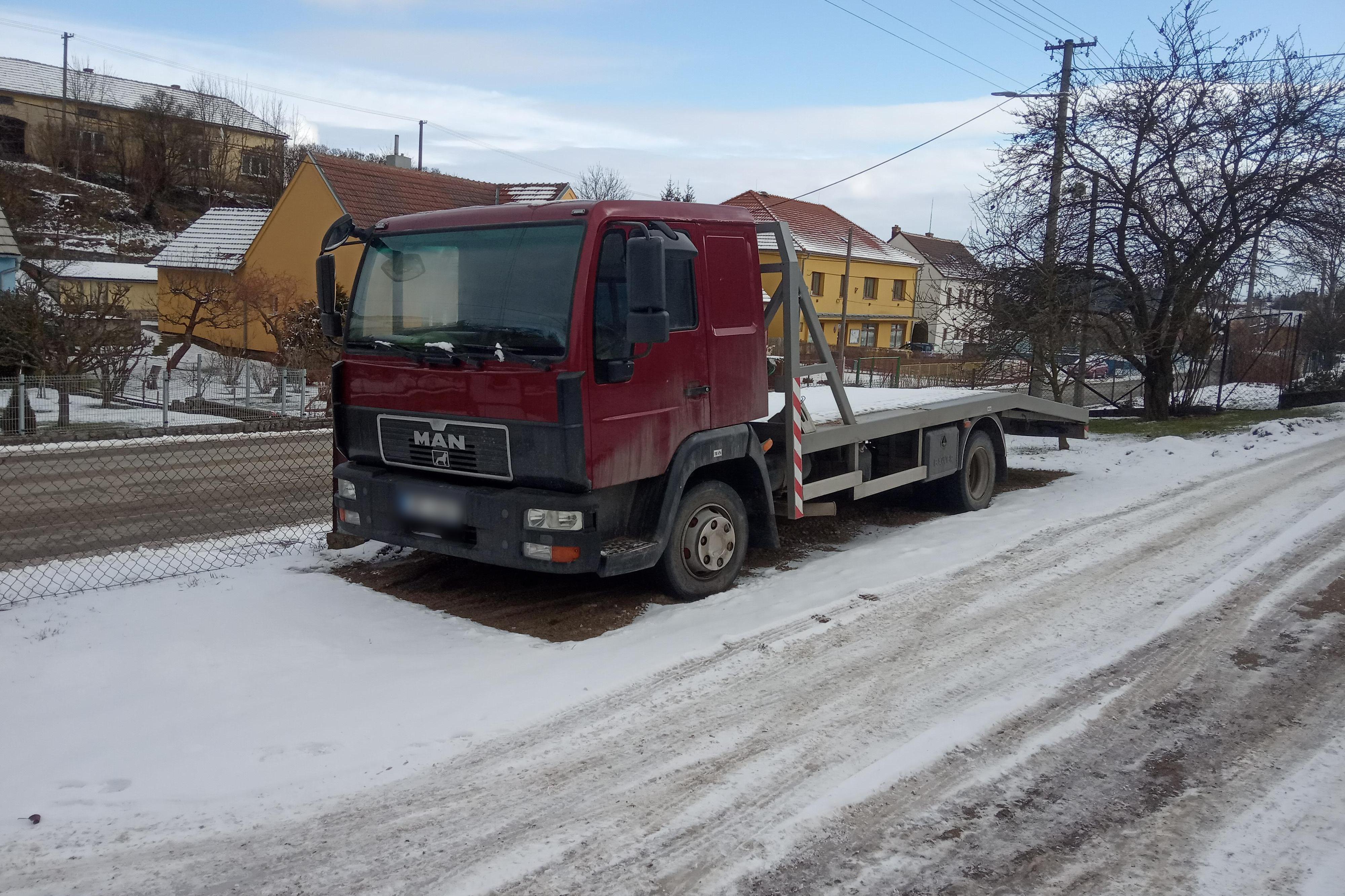 Odtahová a vyprošťovací služba Pavel Dvořák