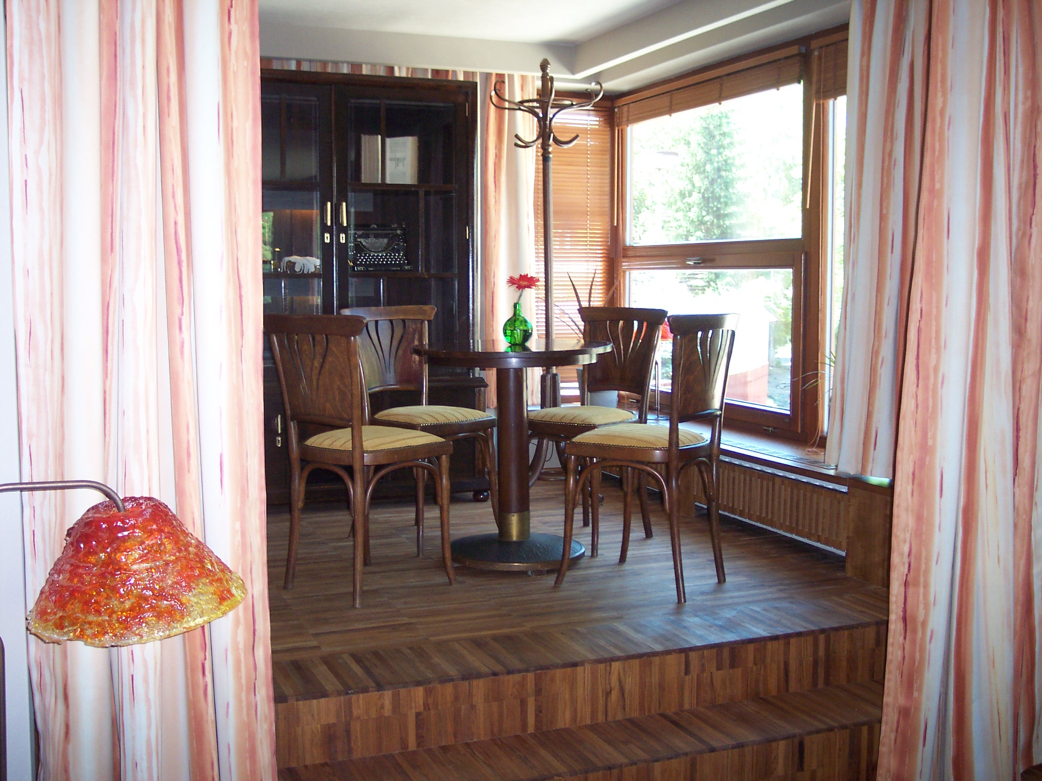 Čítárna a kavárna Avion foto 2