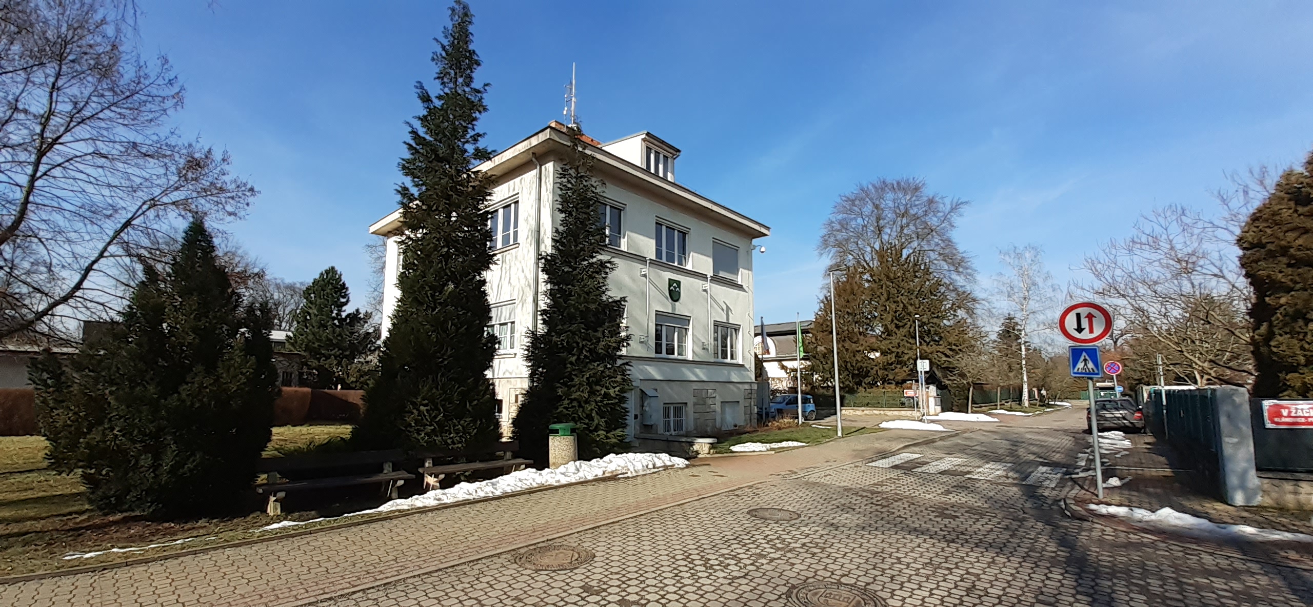 Úřad městské části Praha-Klánovice foto 4