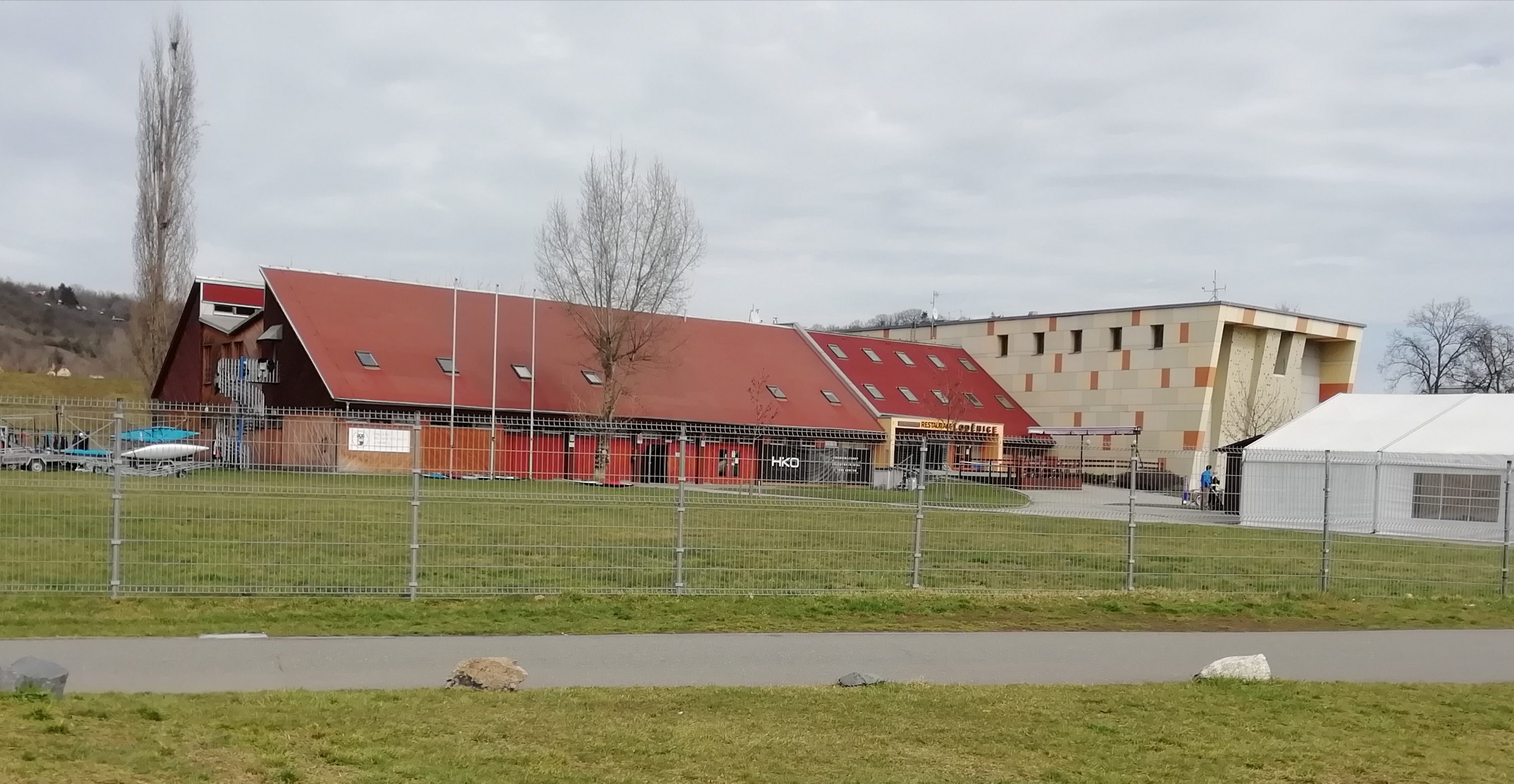 Loděnice UK FTVS foto 2