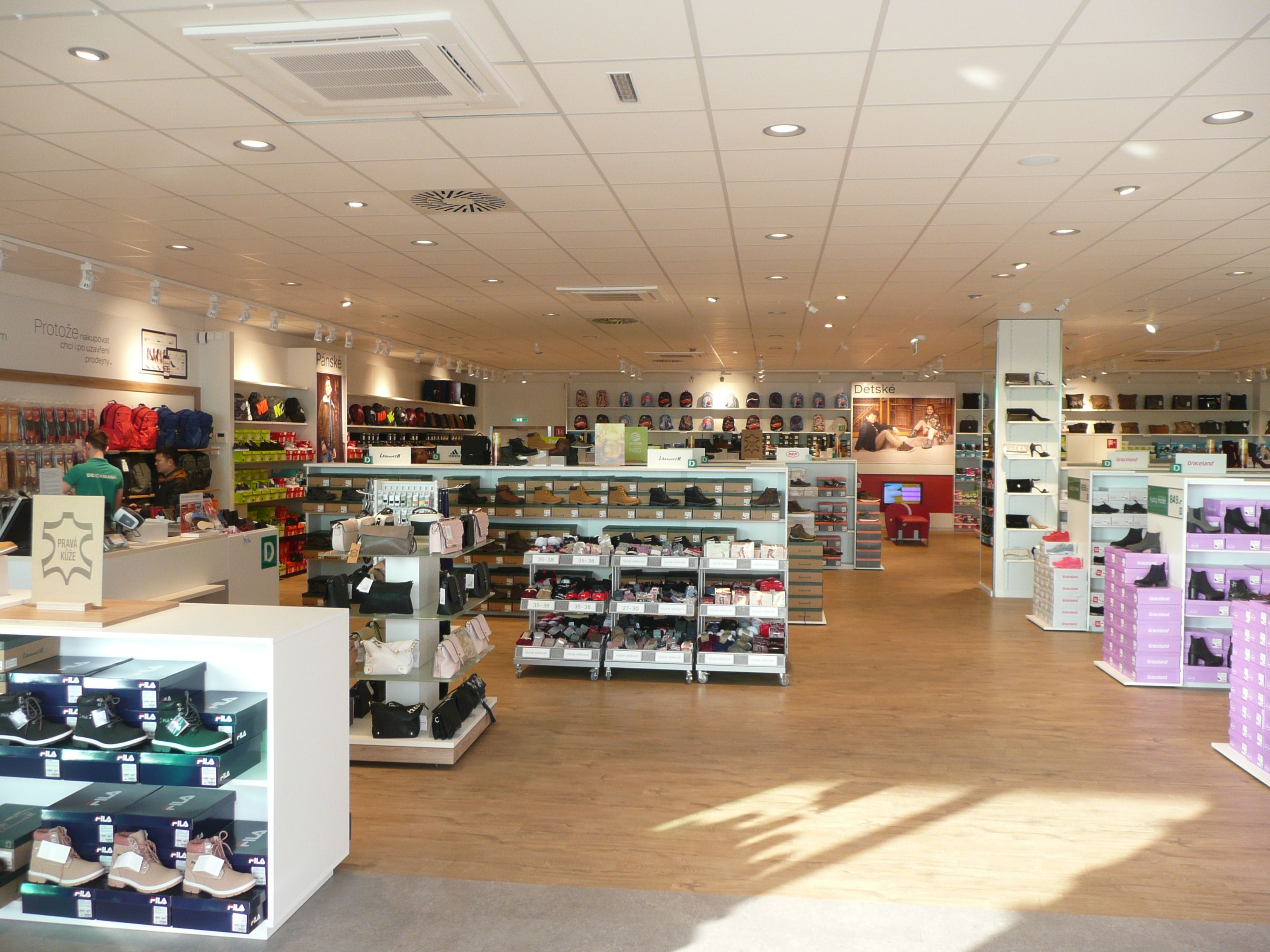 DEICHMANN foto 4