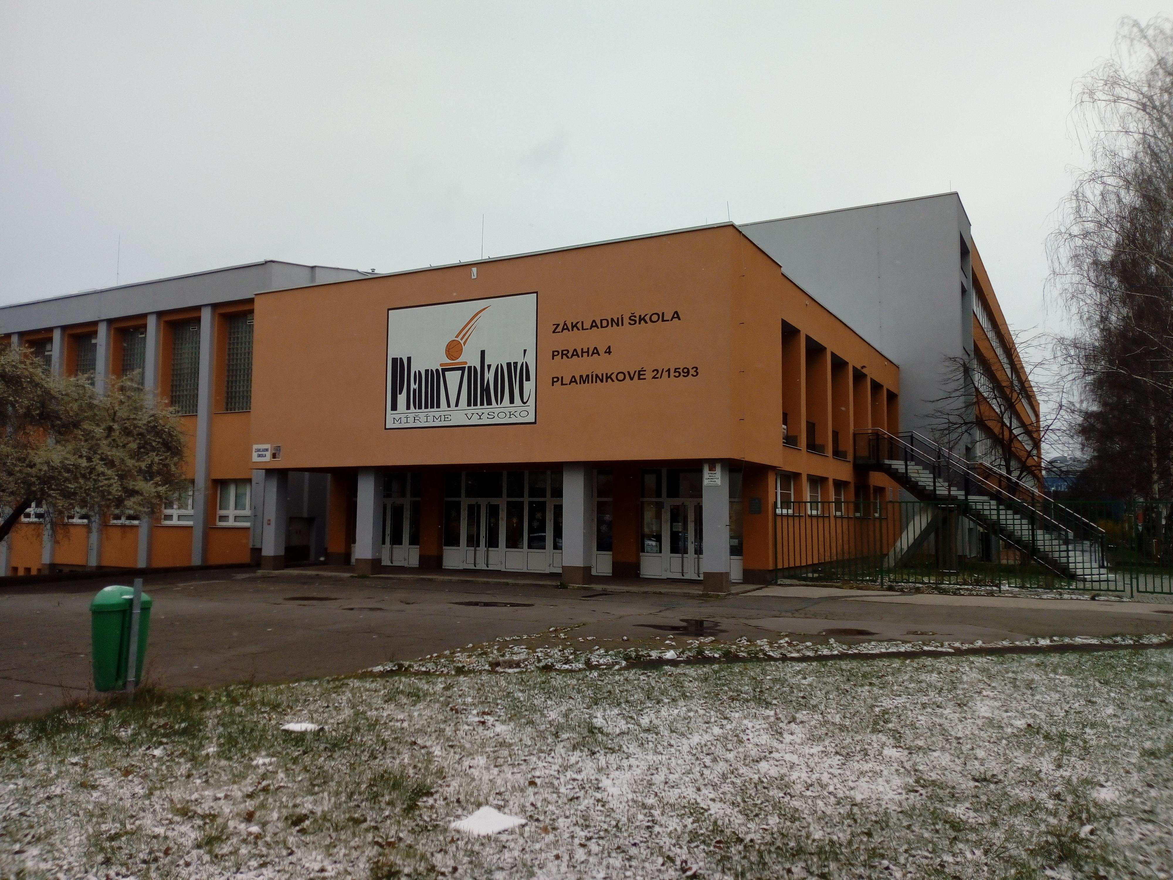 Základní škola Plamínkové foto 2