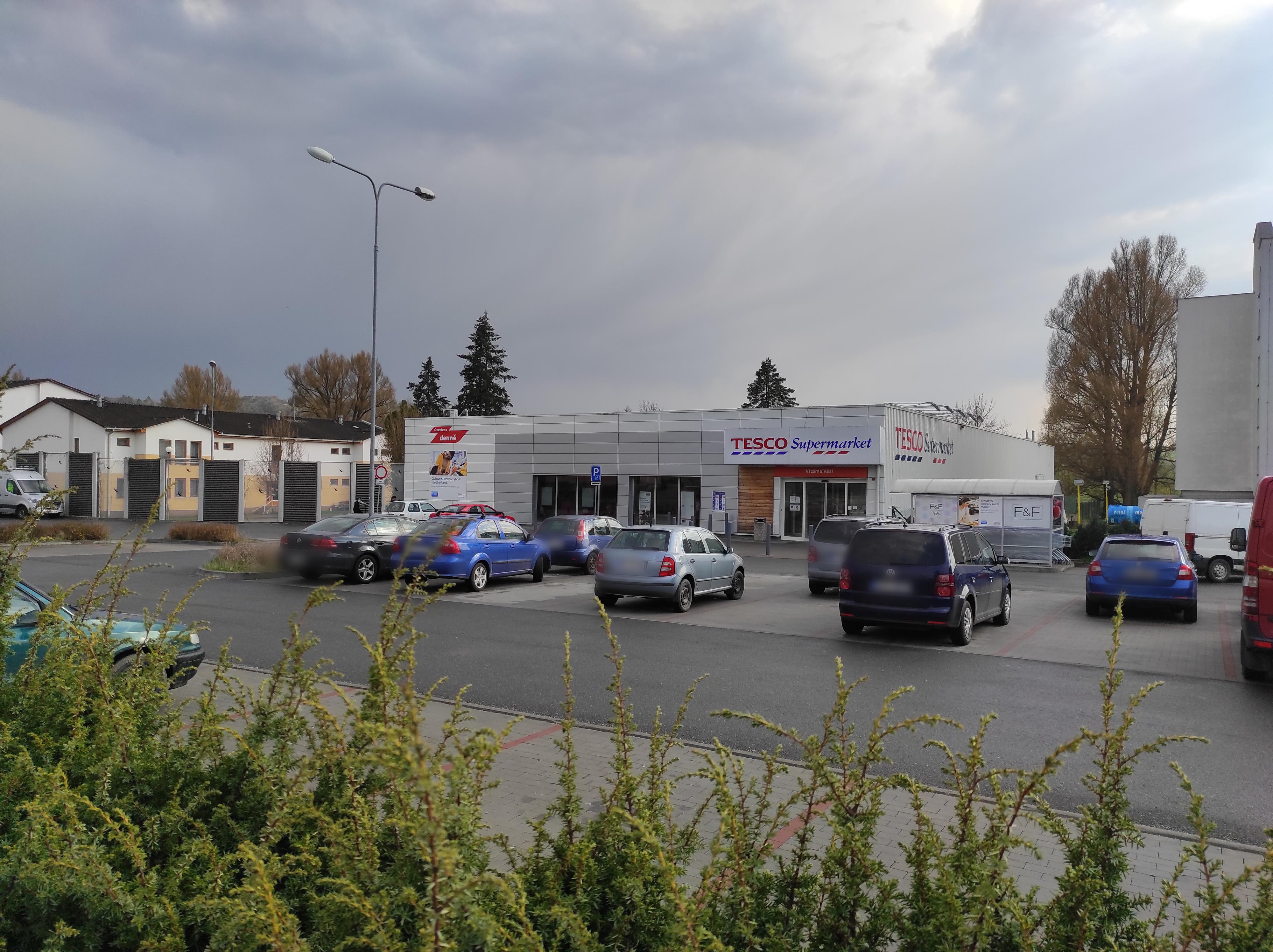 Tesco Supermarket foto 3