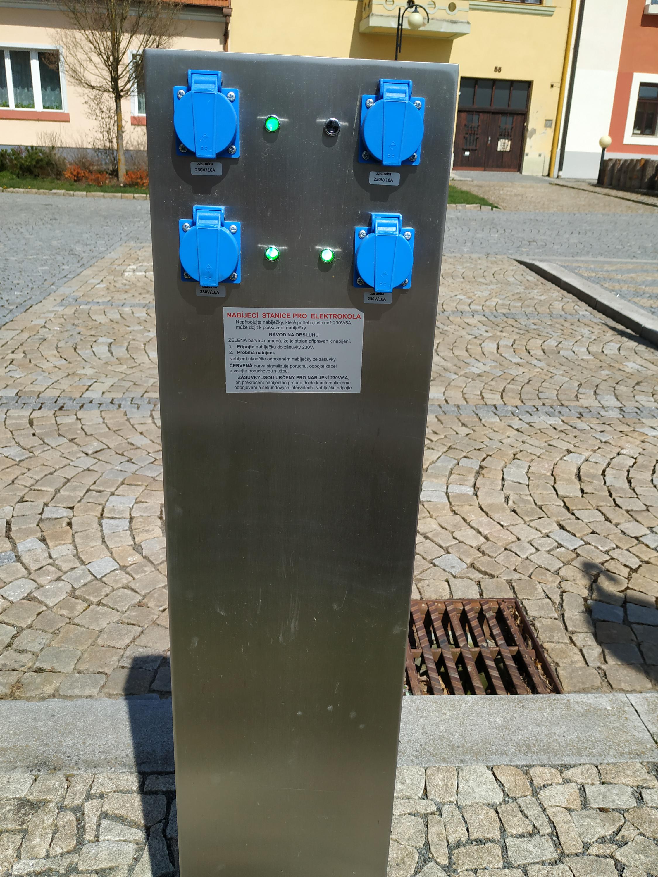 Město Bechyně - nabíjecí stanice foto 3