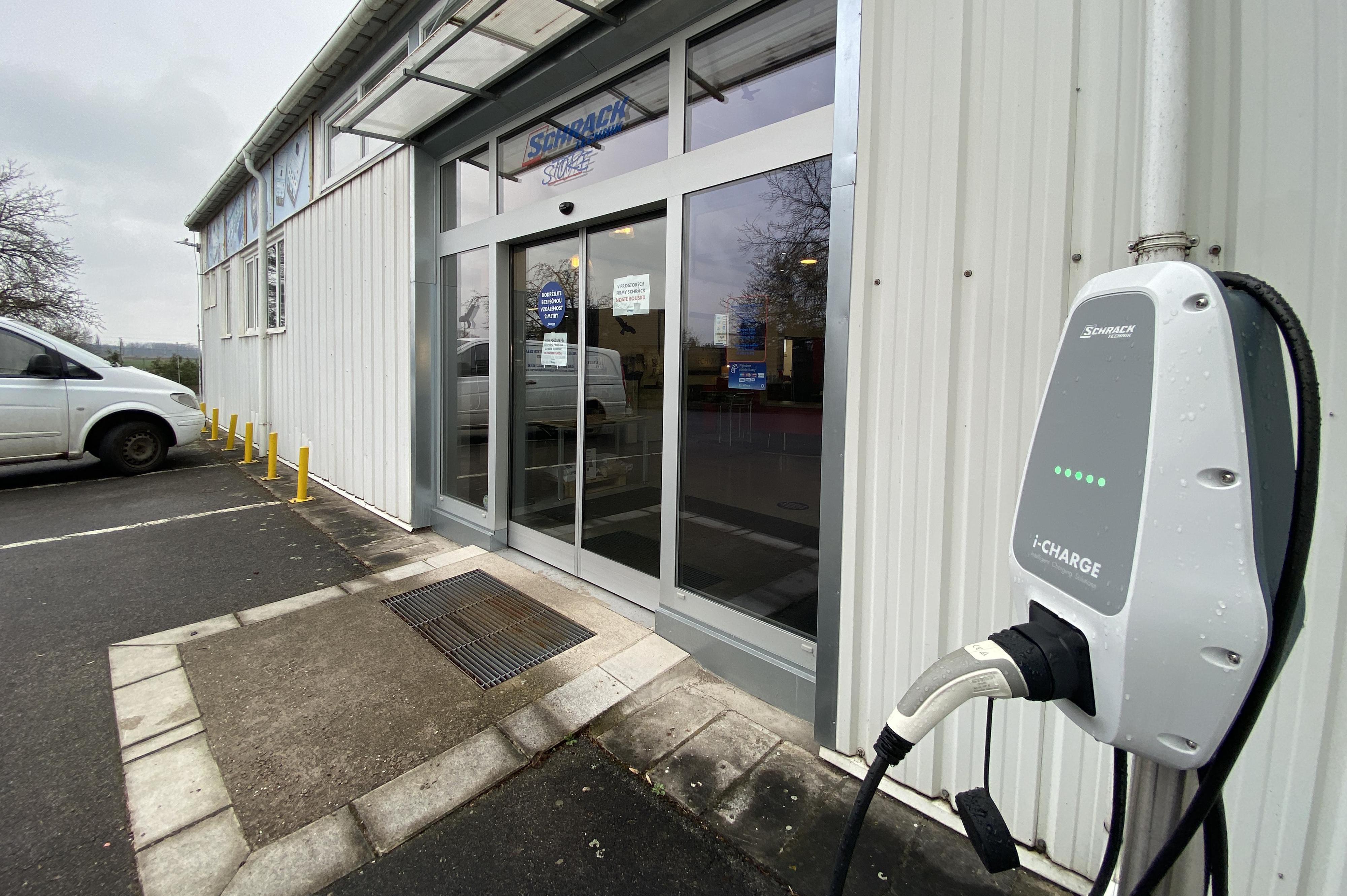 Schrack Technik - nabíjecí stanice i-CHARGE CION