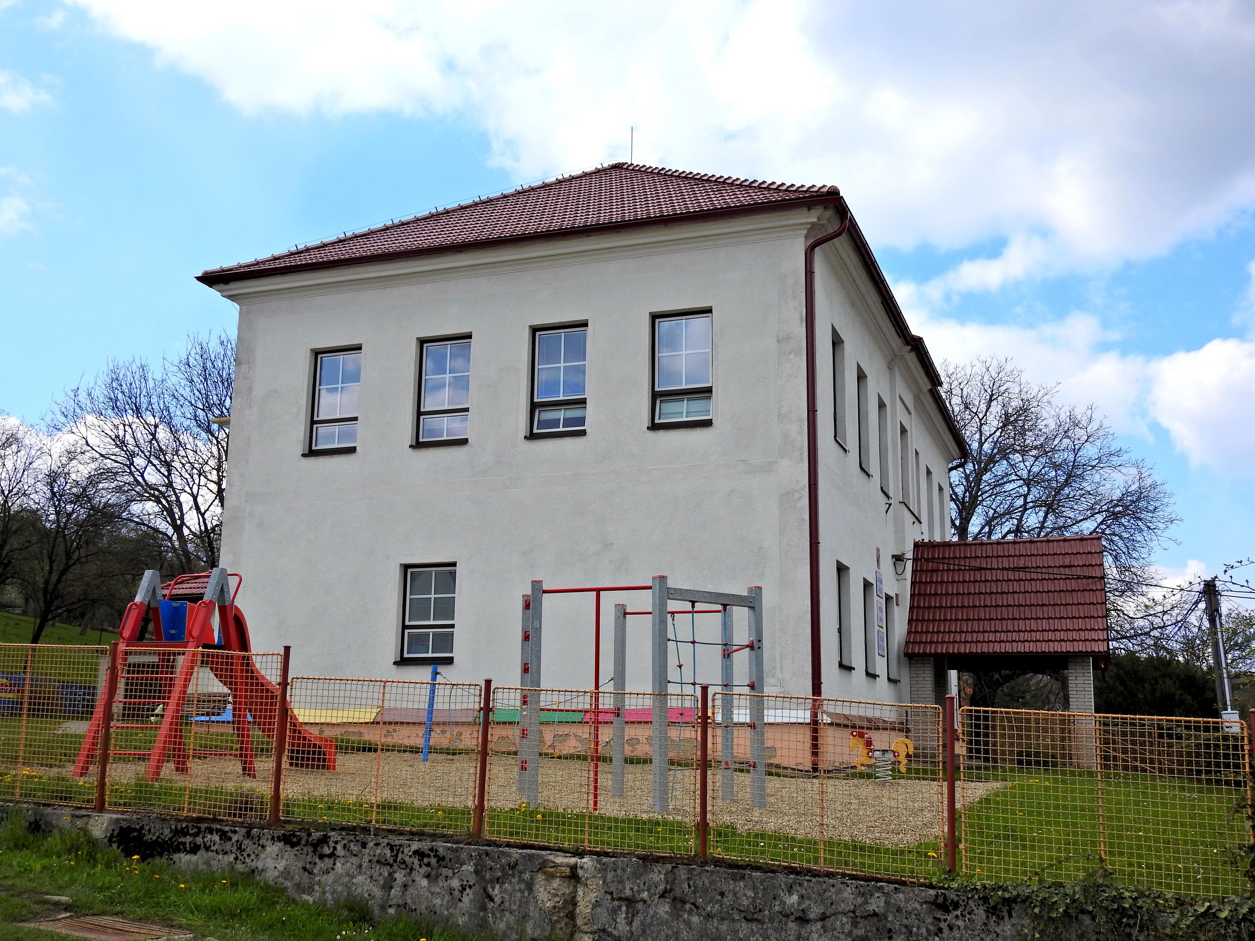 Základní škola a Mateřská škola Šanov