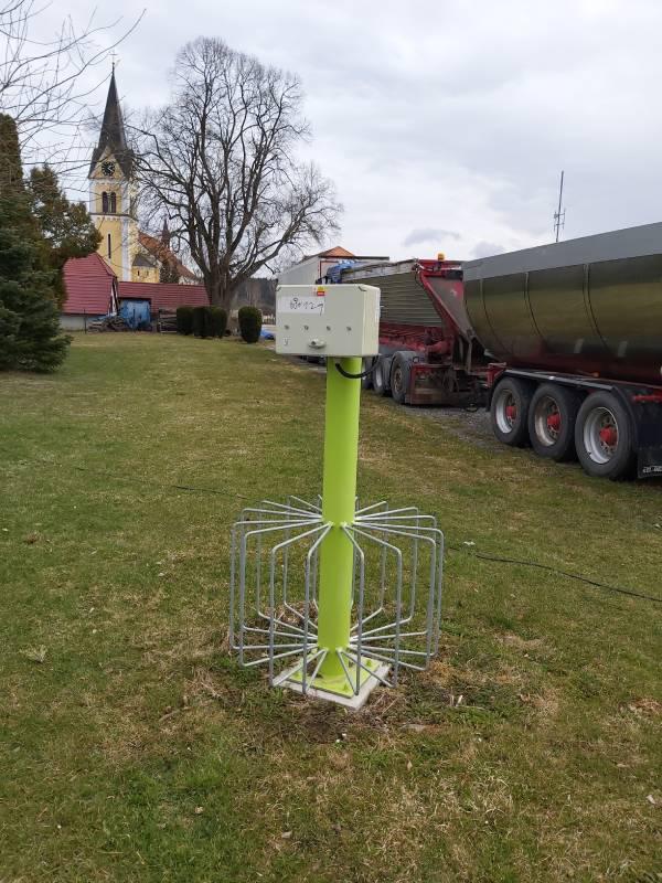 Nabíjecí stanice ZŠ a MŠ Černá v Pošumaví foto 2