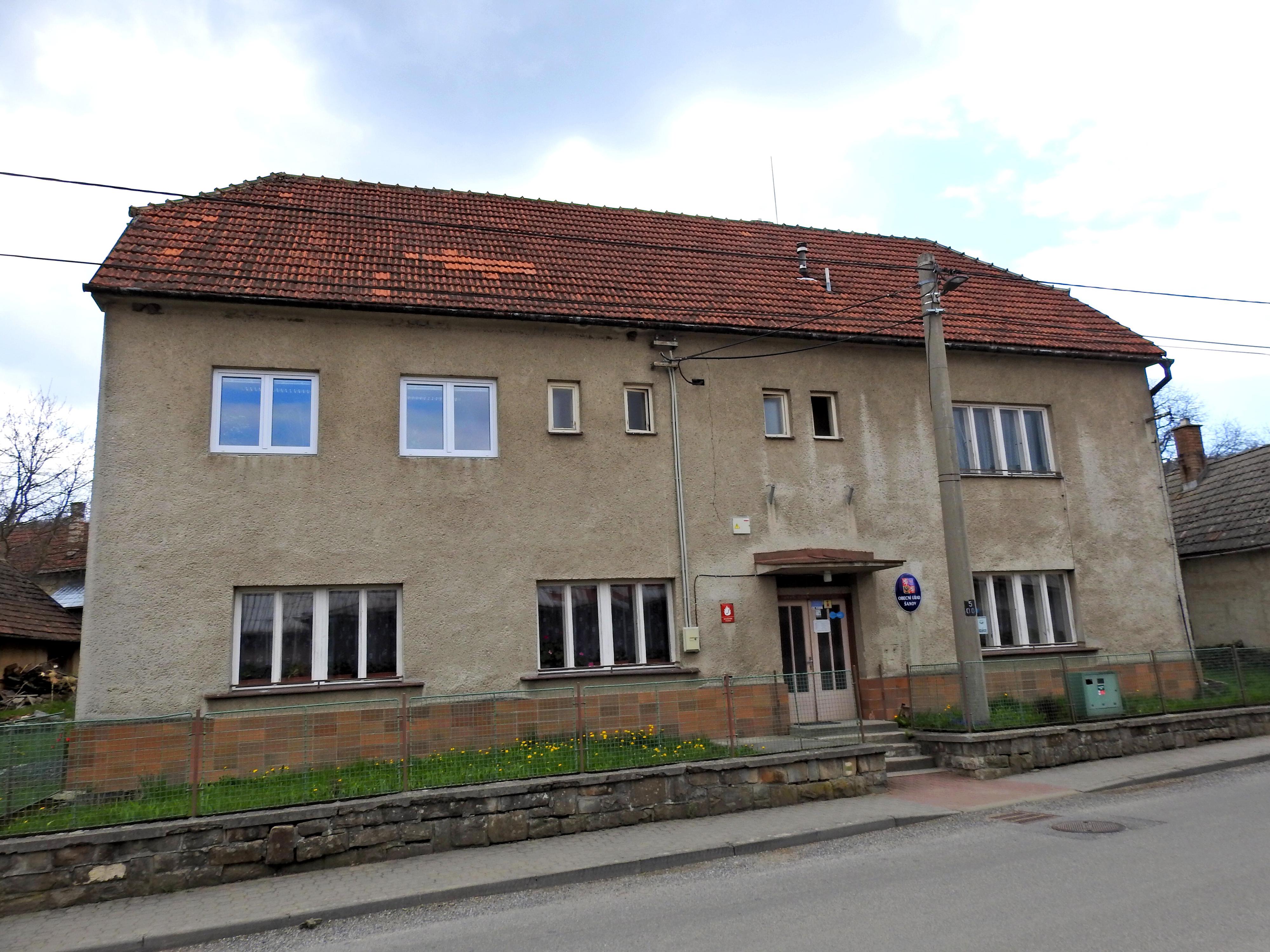 Šanov - obecní úřad foto 3