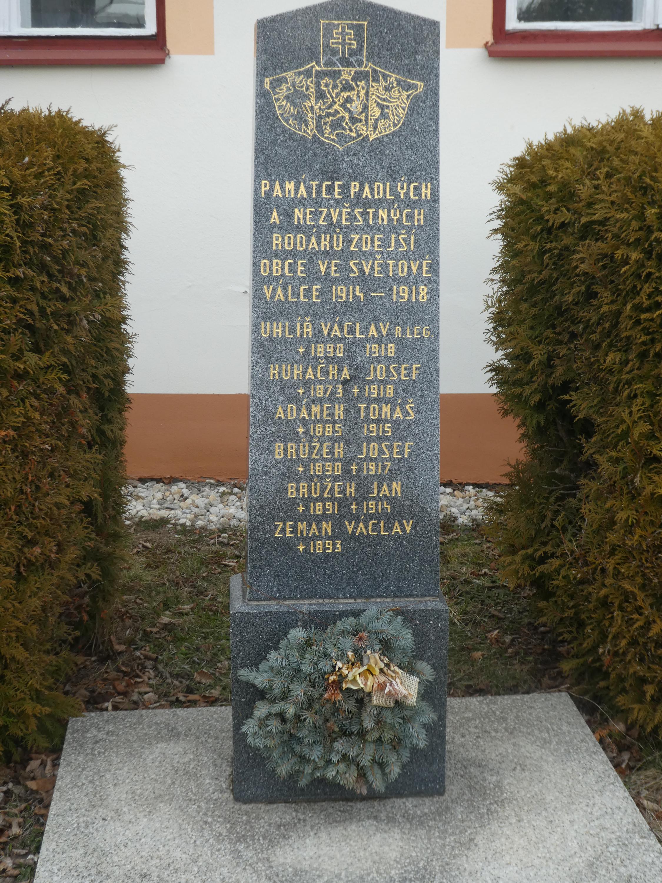 Vlkov - obecní úřad foto 3
