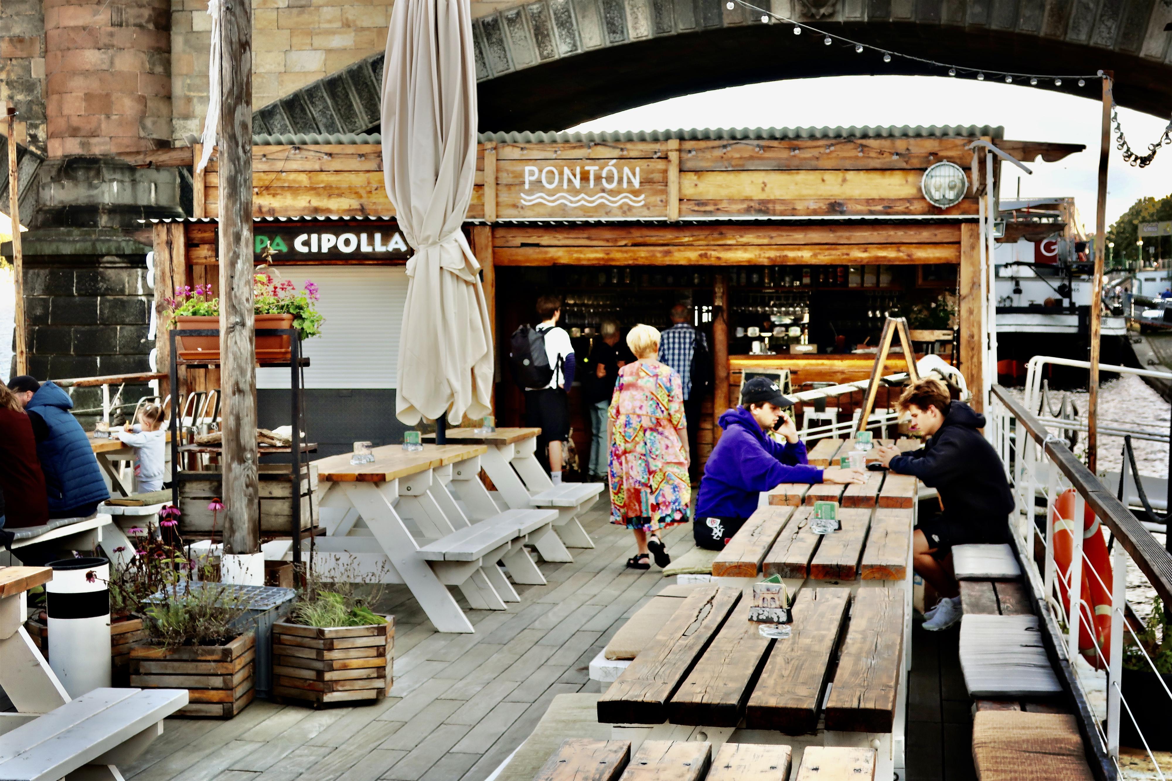 Ponton Prague foto 4