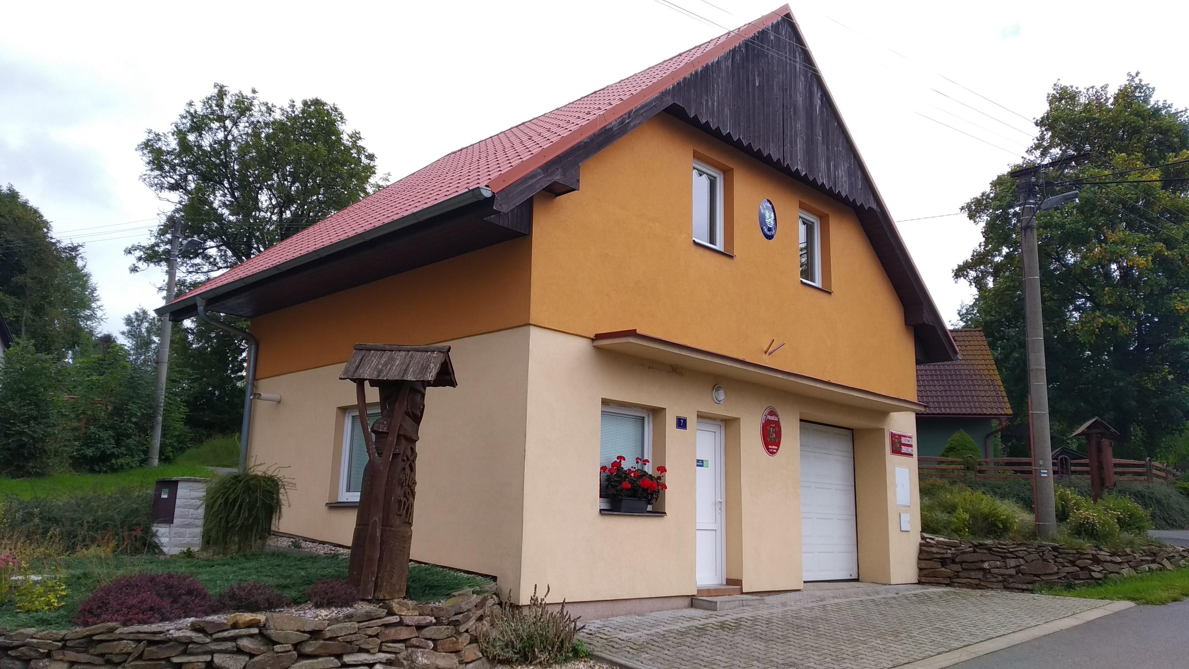 Prosíčka - obecní úřad foto 2