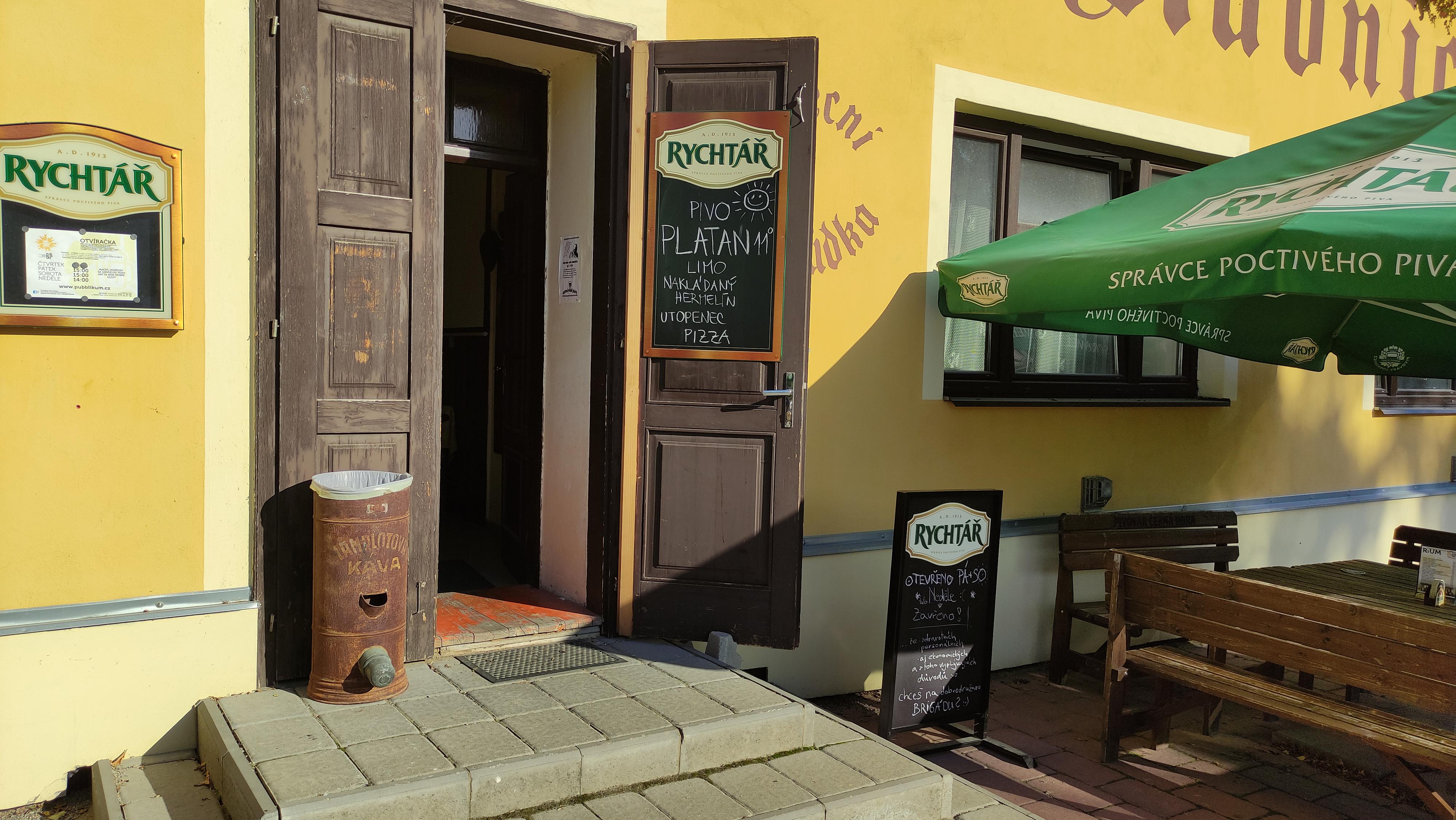 Kurdějov - obecní úřad foto 4