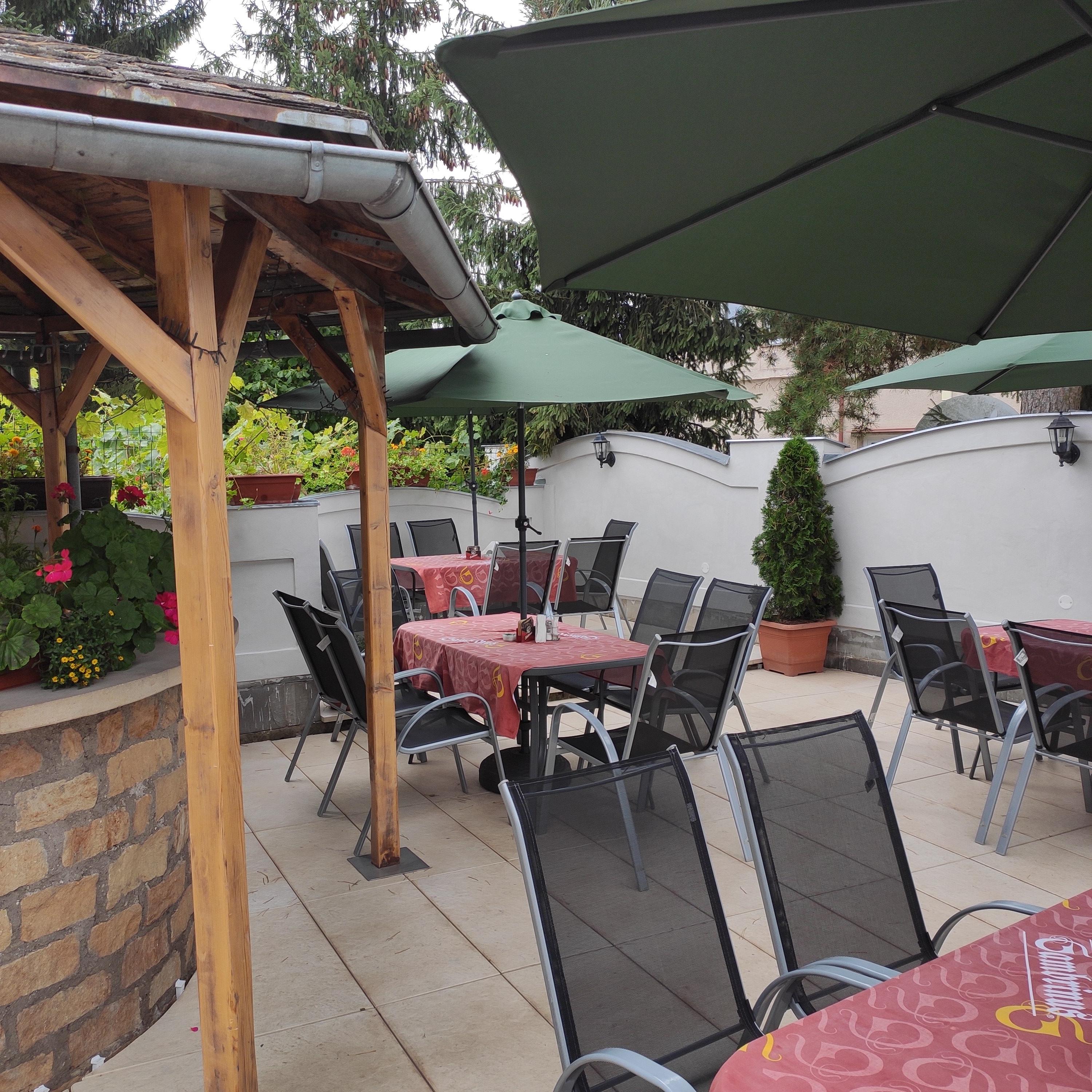 Hospůdka U Dvou borovic foto 2