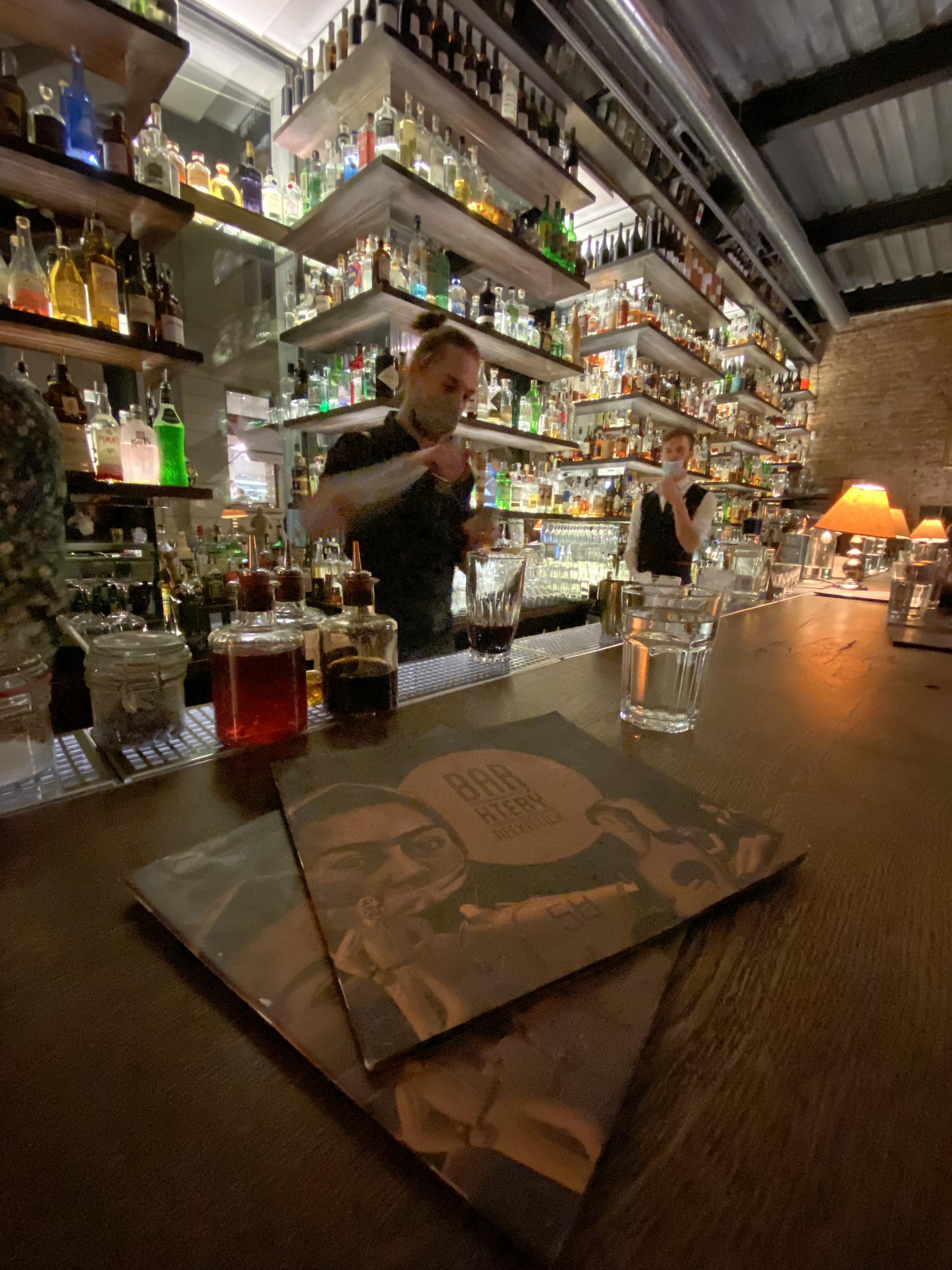 Bar, který neexistuje foto 6