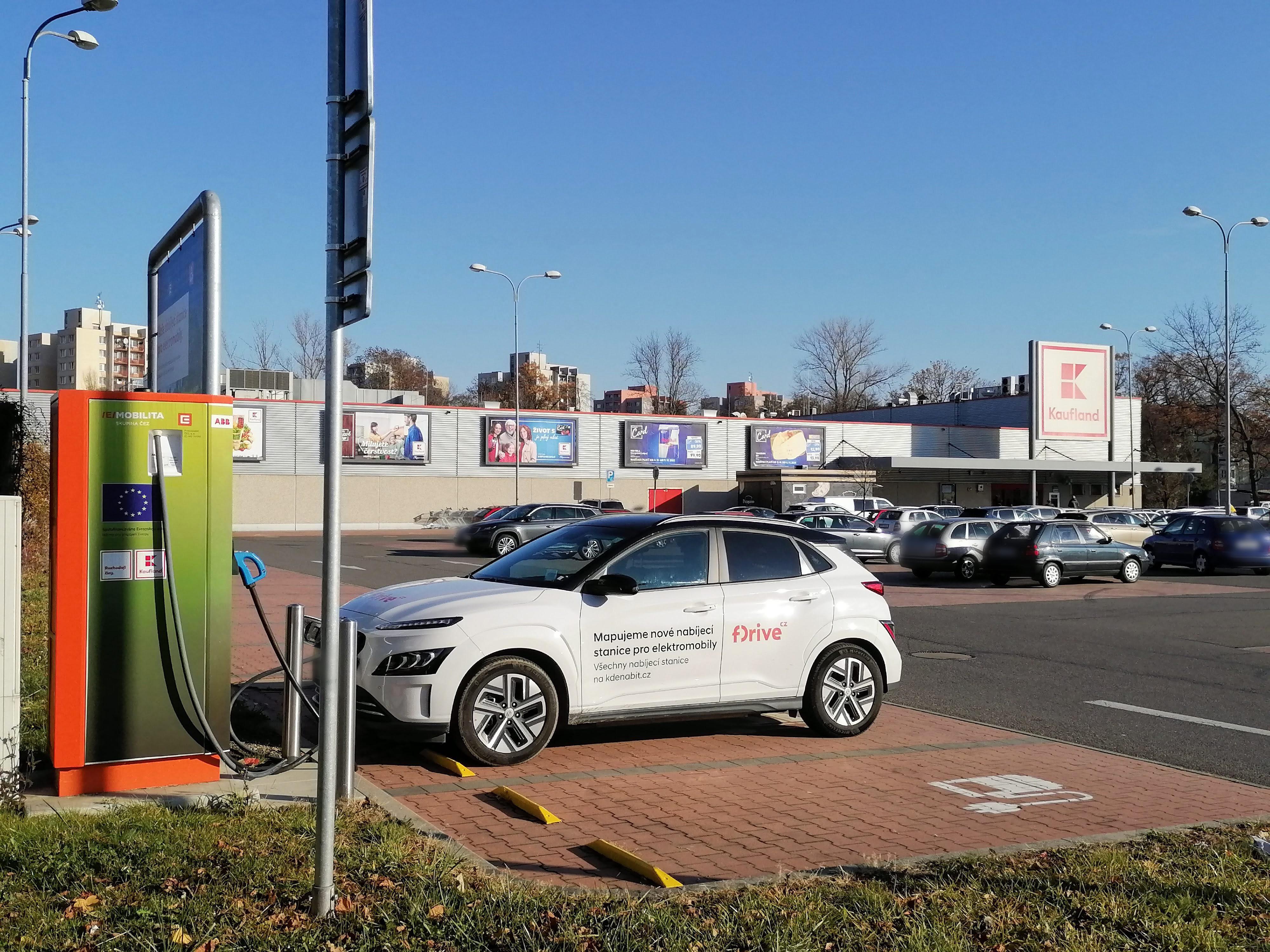 Nabíjecí stanice ČEZ