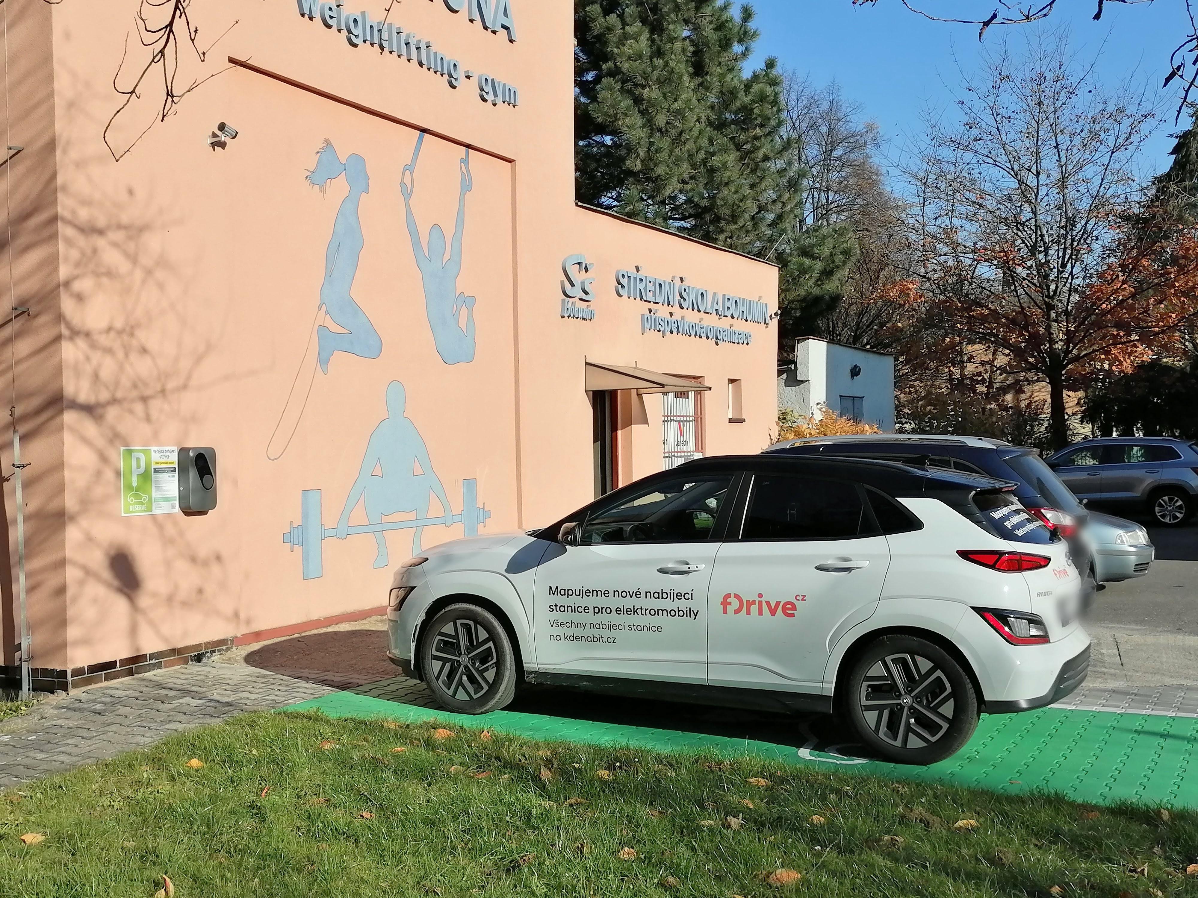 Střední škola Bohumín - nabíjecí stanice
