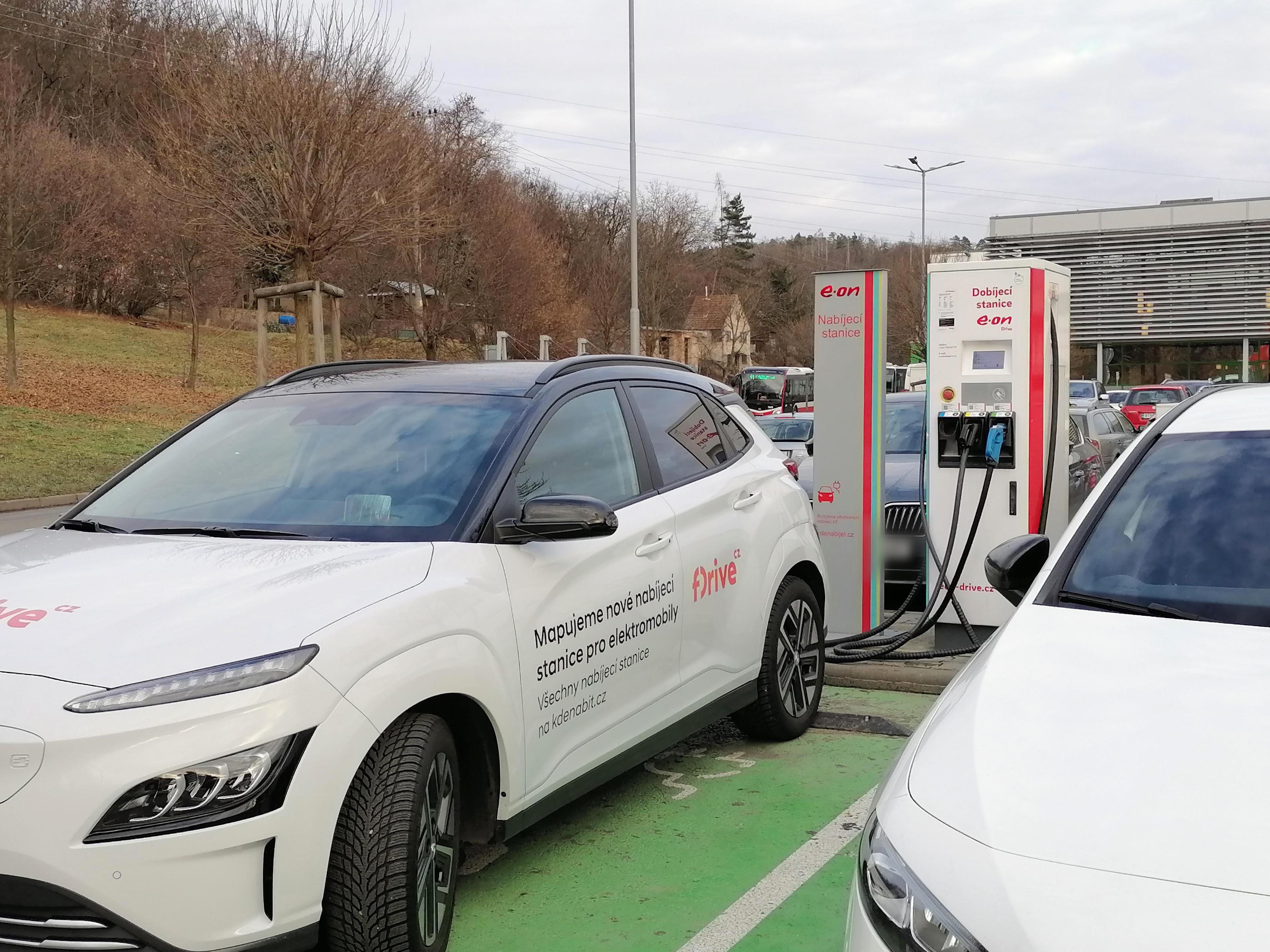 Dobíjecí stanice E.ON Drive