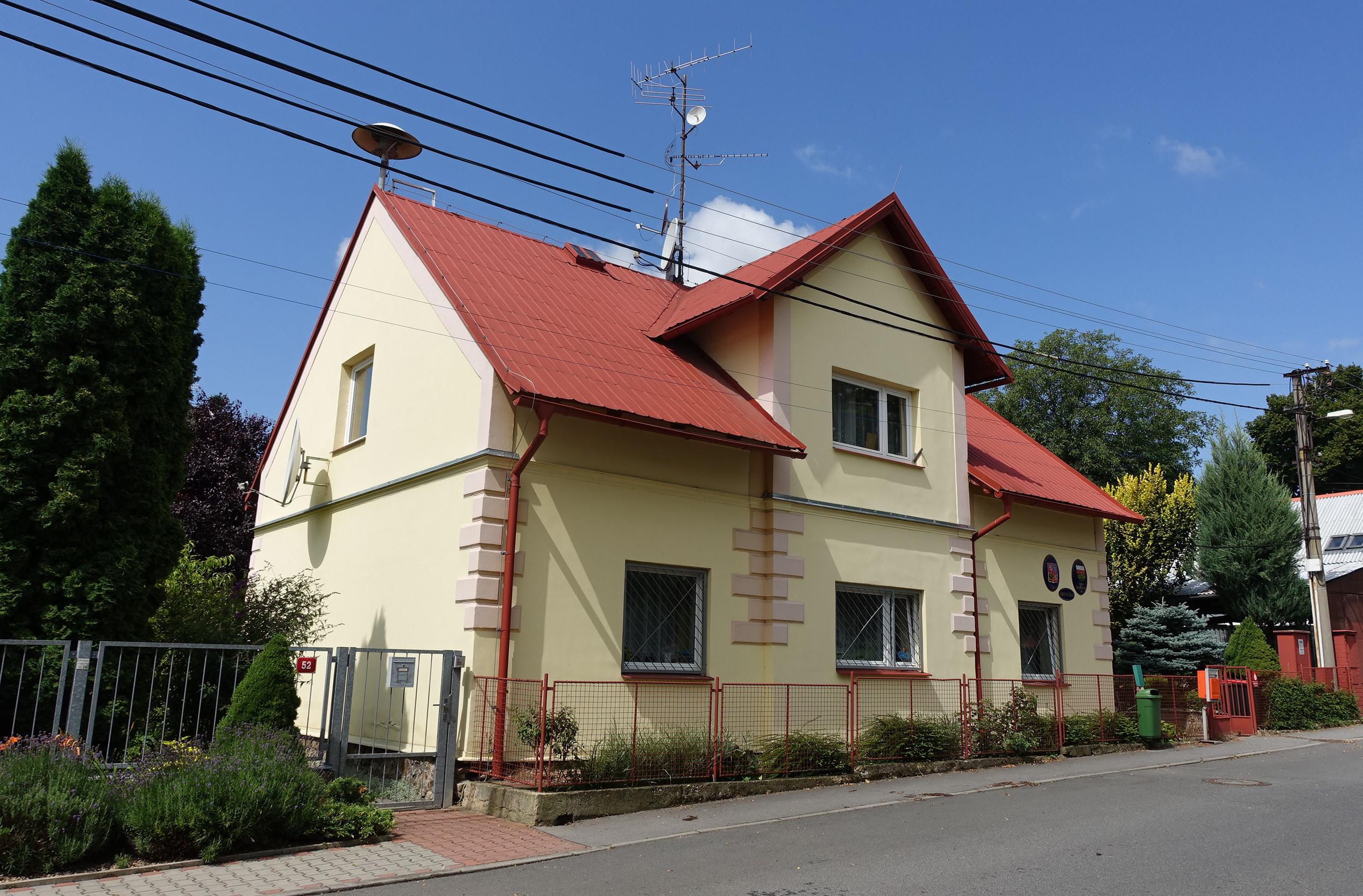 Kněževes - obecní úřad foto 2