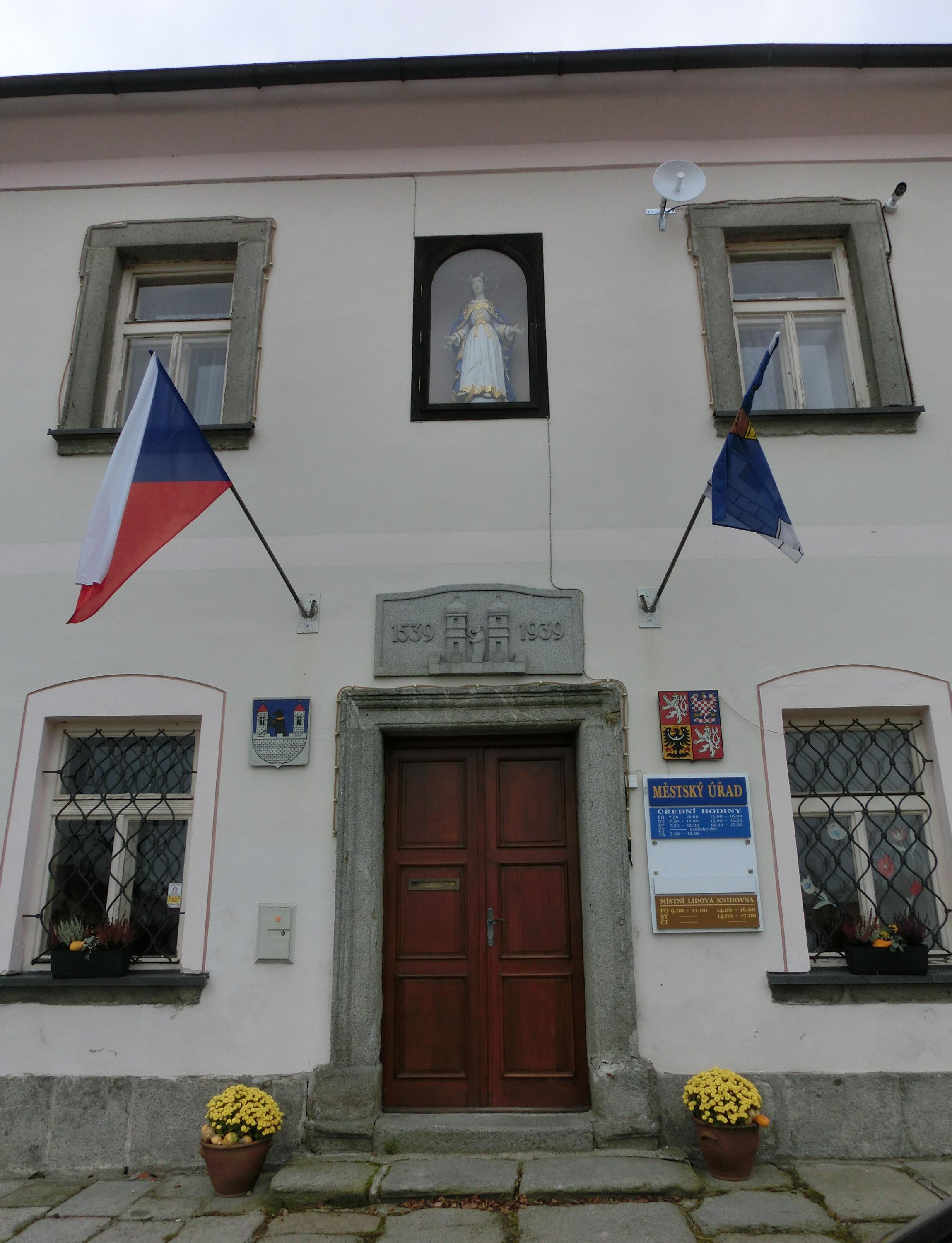 Sedlice - městský úřad foto 5