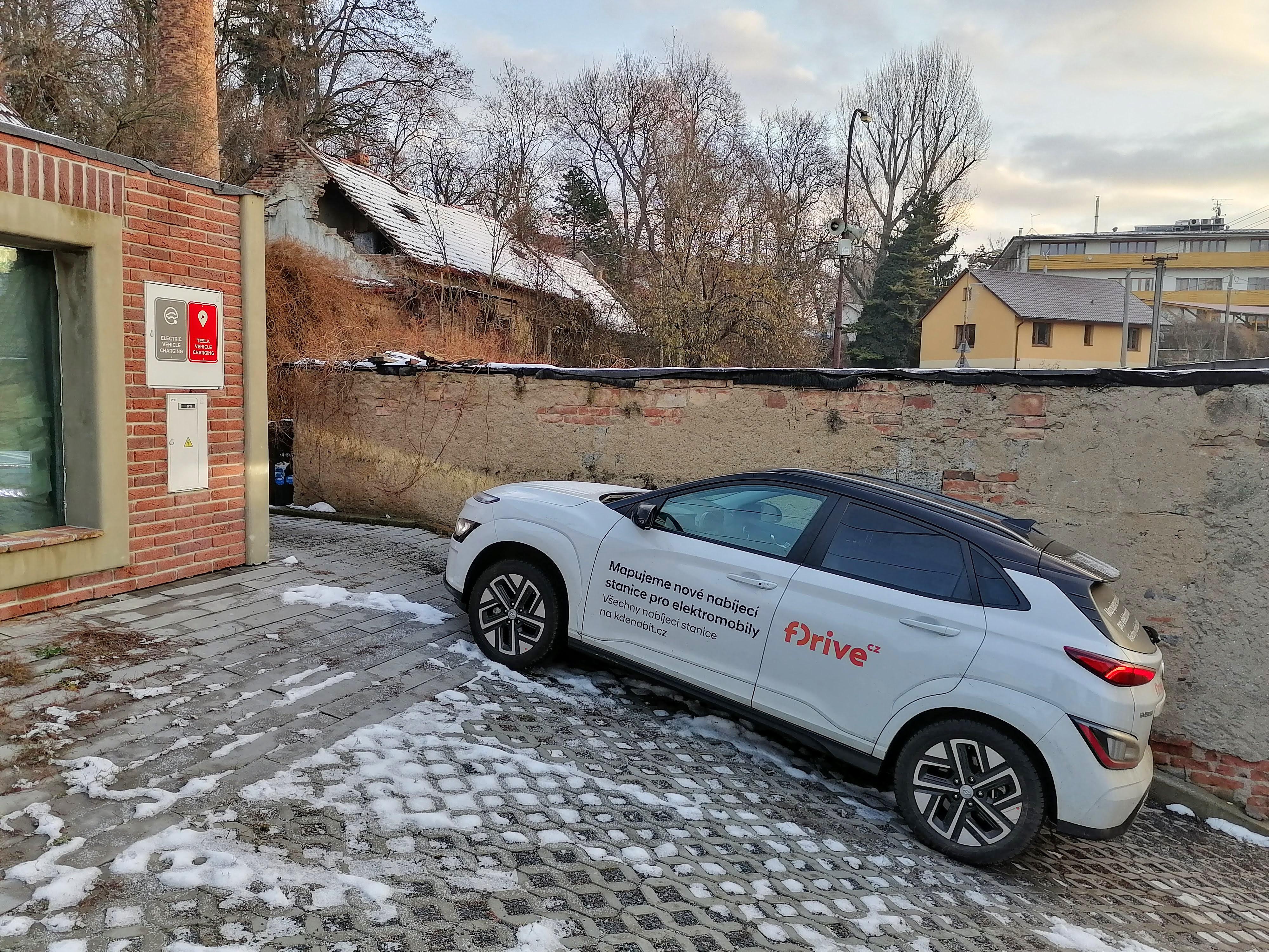 Nabíjecí stanice Tesla