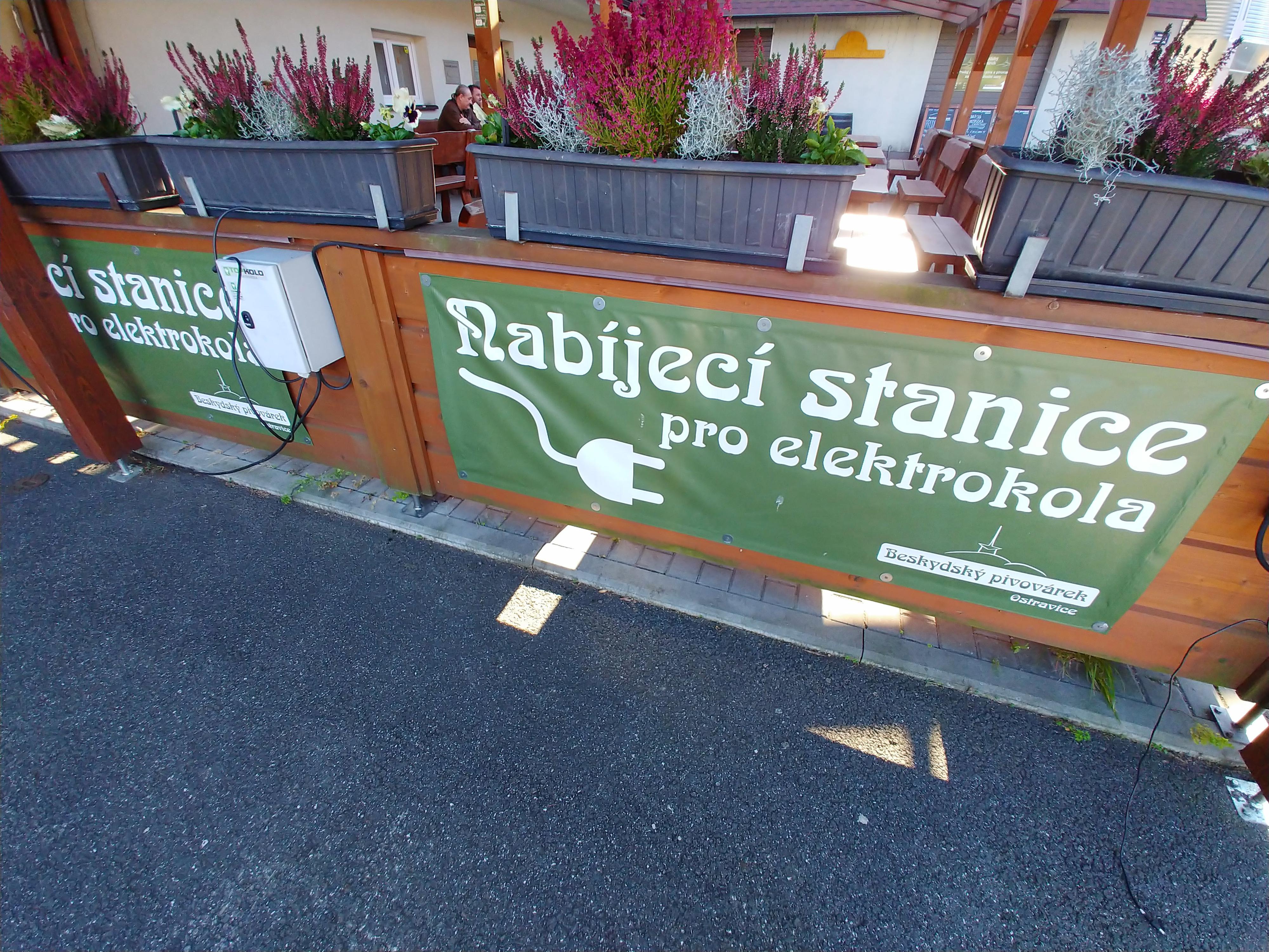 Nabíjecí stanice foto 1