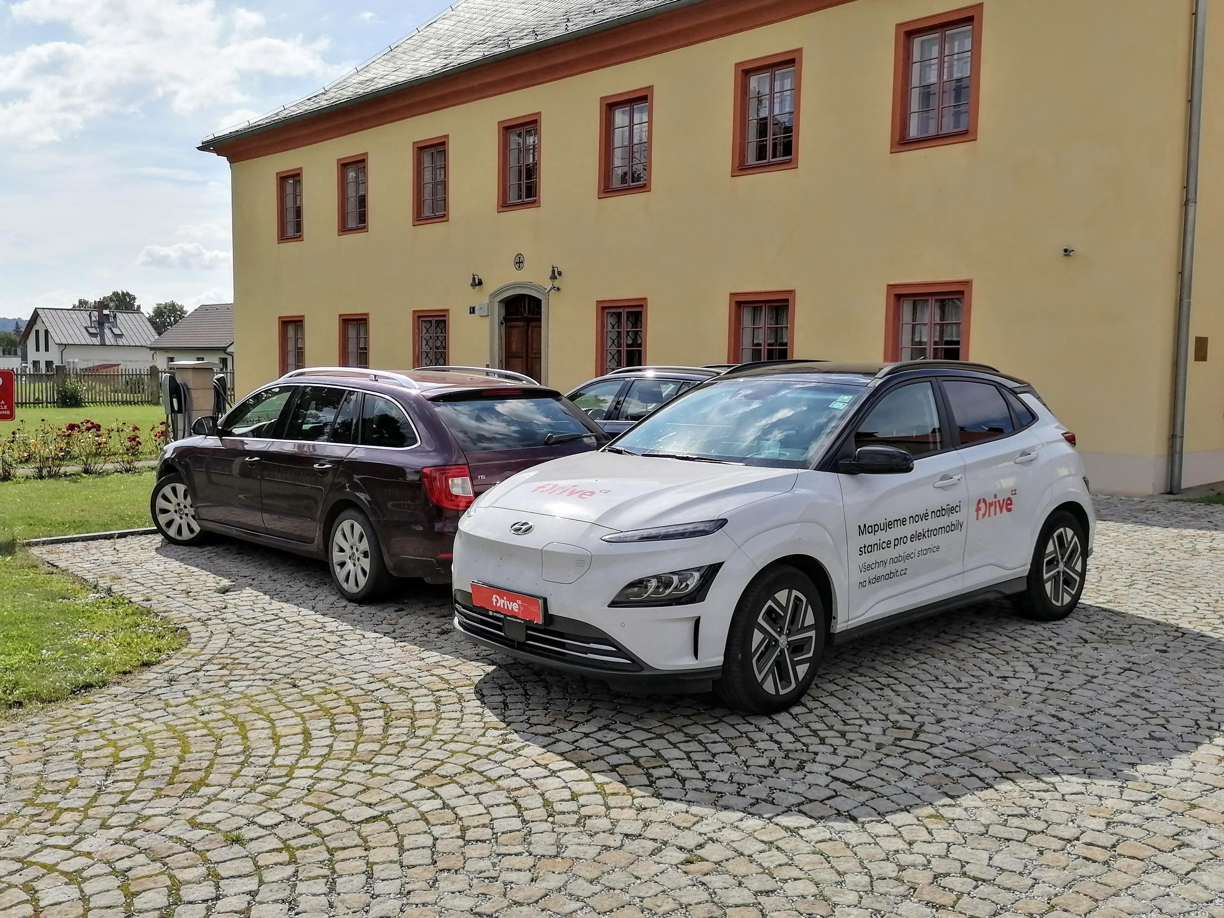 Penzion Na Faře - Nabíjecí stanice