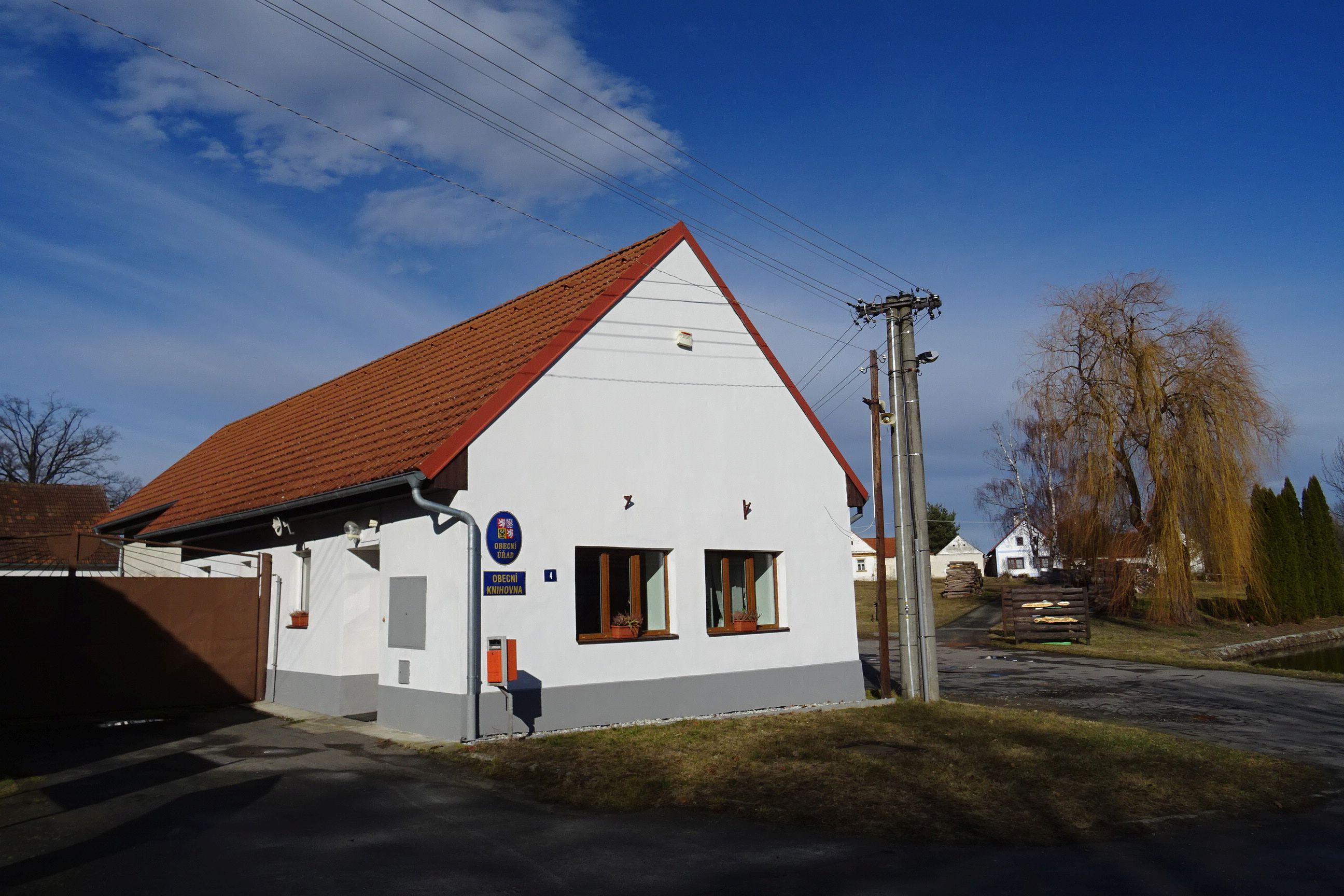 Dunajovice - obecní úřad foto 5