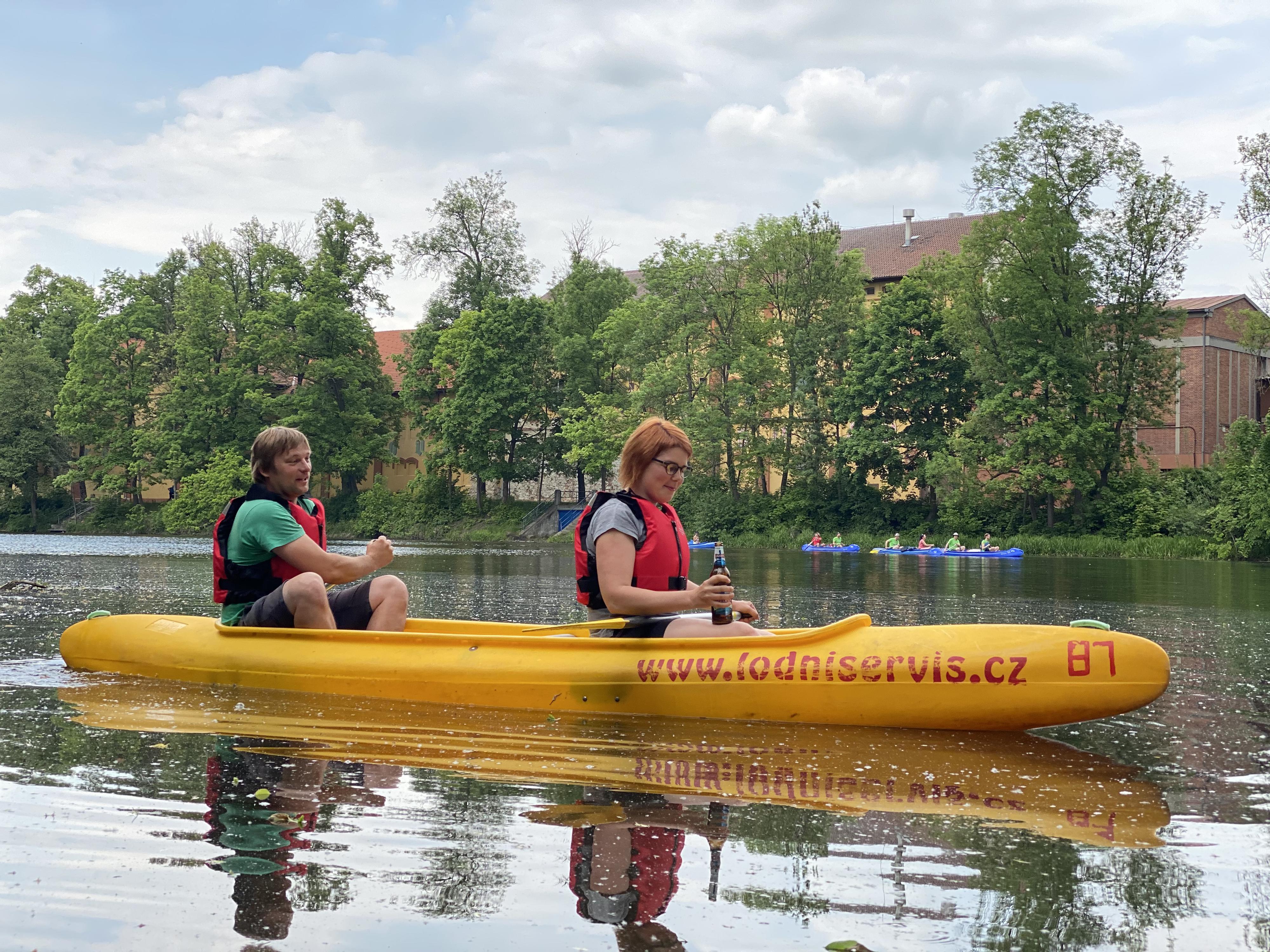 Lodní servis Strakonice - Půjčovna kánoí a raftů na Otavě foto 2