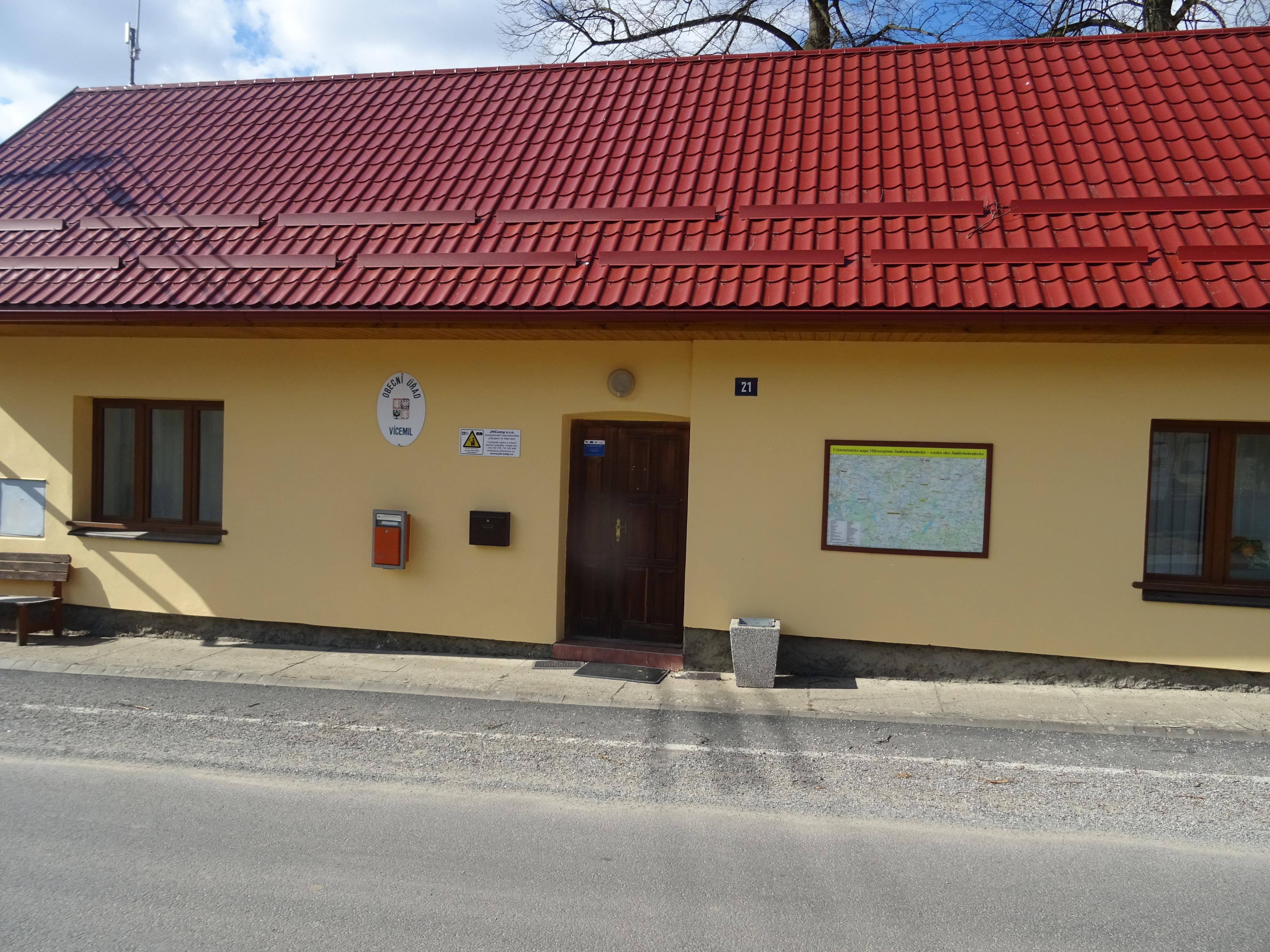 Vícemil - obecní úřad