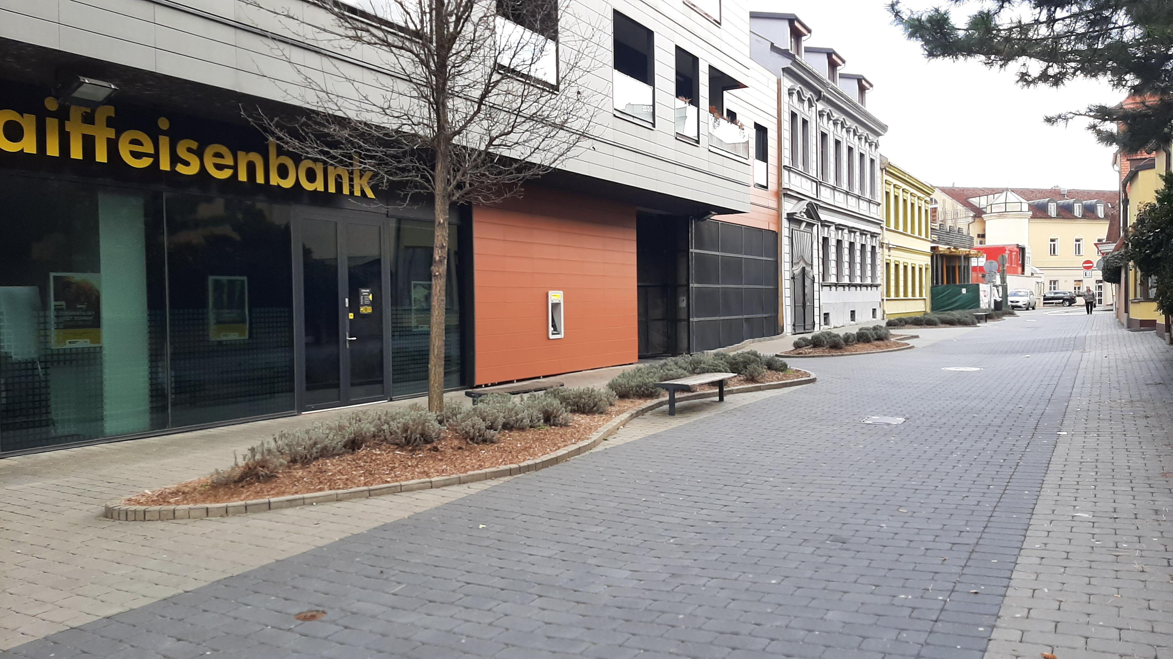 Raiffeisenbank - pobočka foto 3
