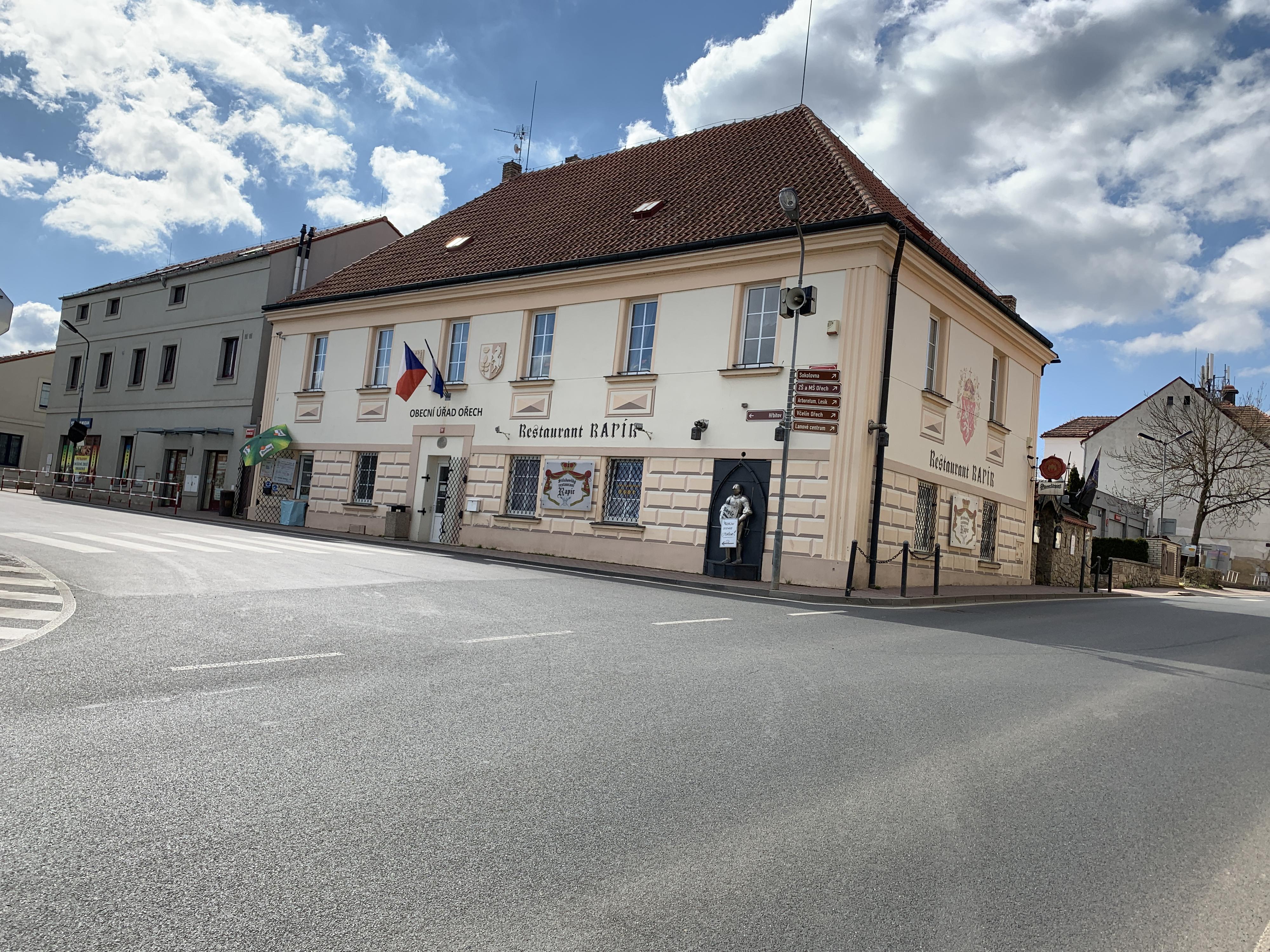 Ořech - obecní úřad foto 2