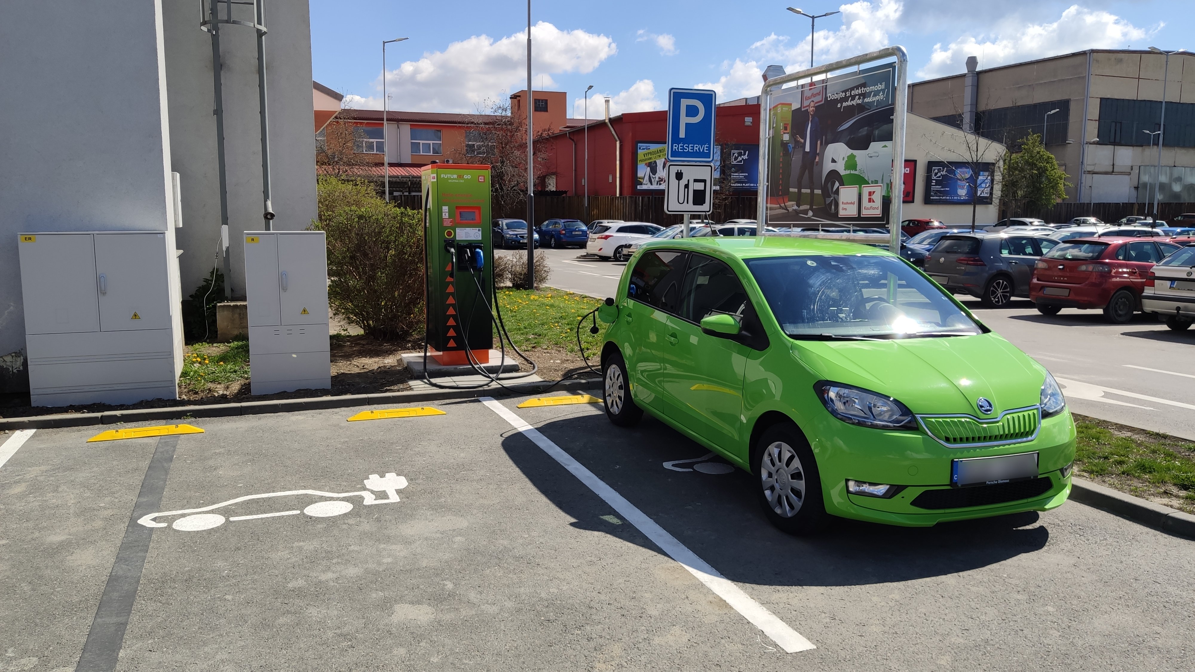 Nabíjecí stanice ČEZ foto 1