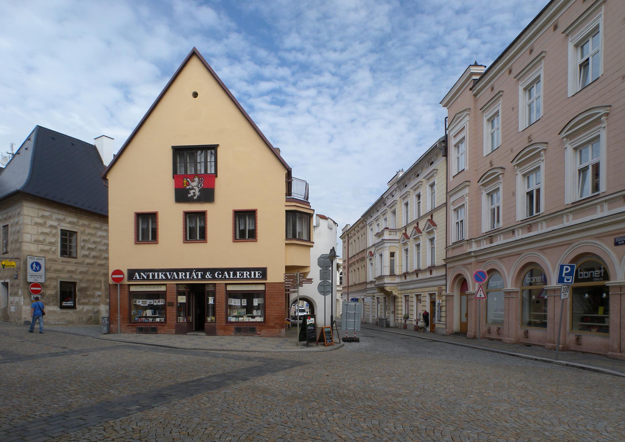 Antikvariát a galerie Bastion foto 4