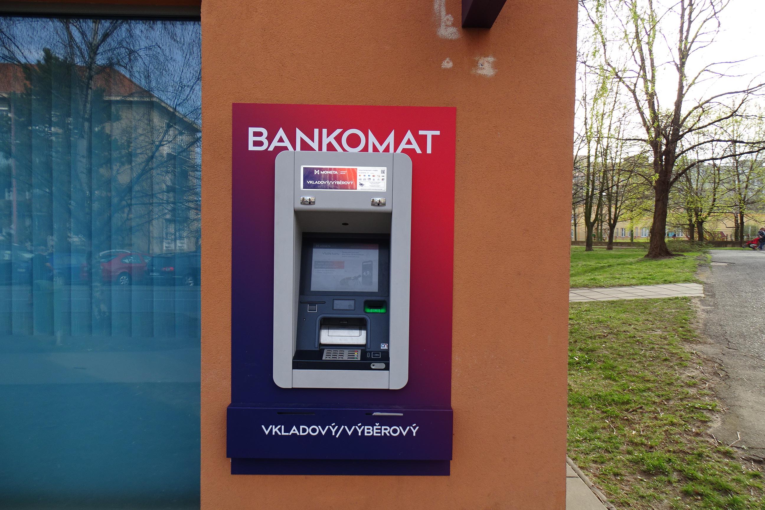 Bankomat MONETA Money Bank vkladový foto 4