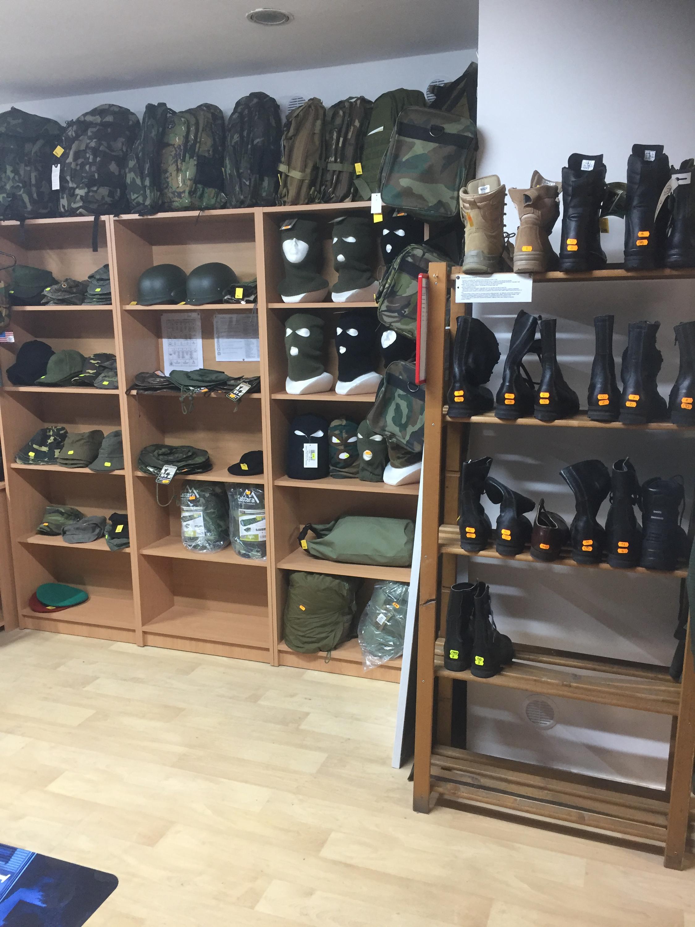 Lovec outdoor - army shop foto 2