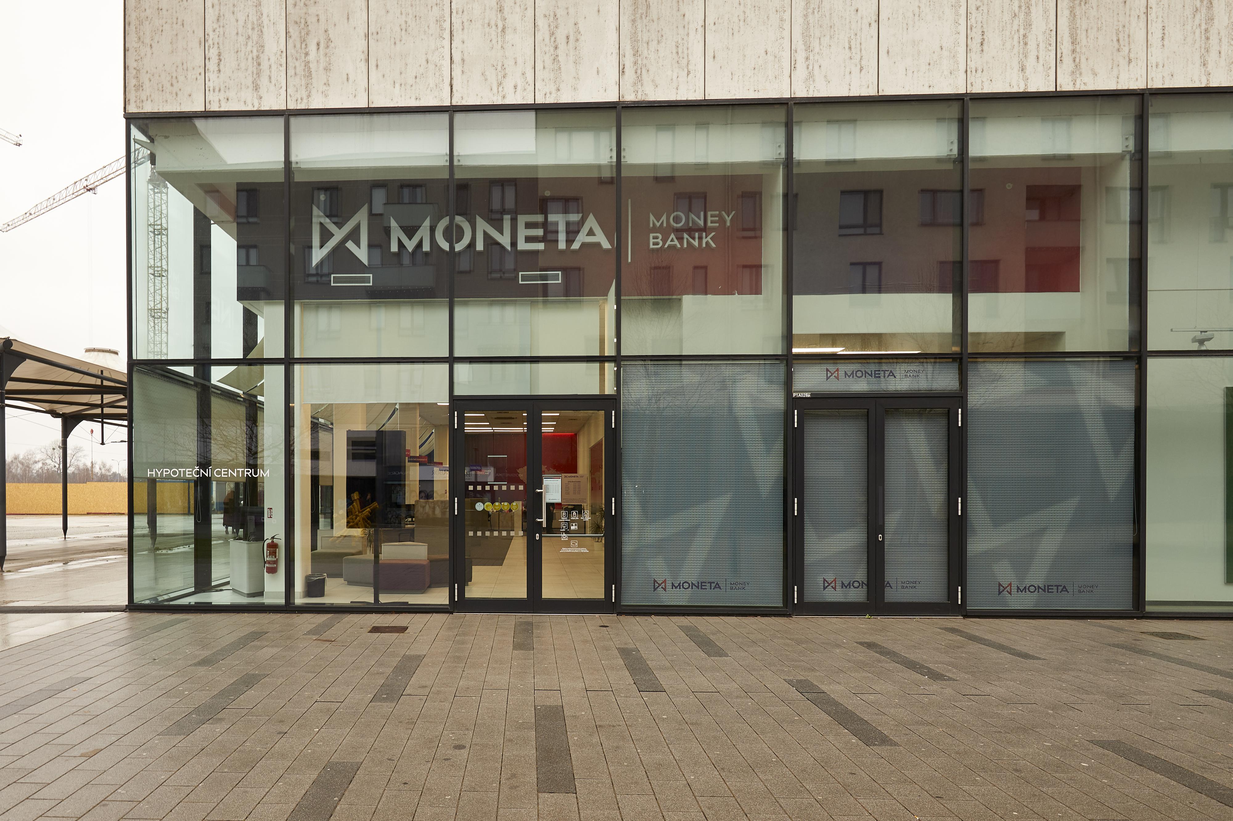 MONETA Money Bank foto 2