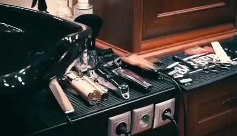 Royal Class Barber Shop foto 2 (náhled videa)