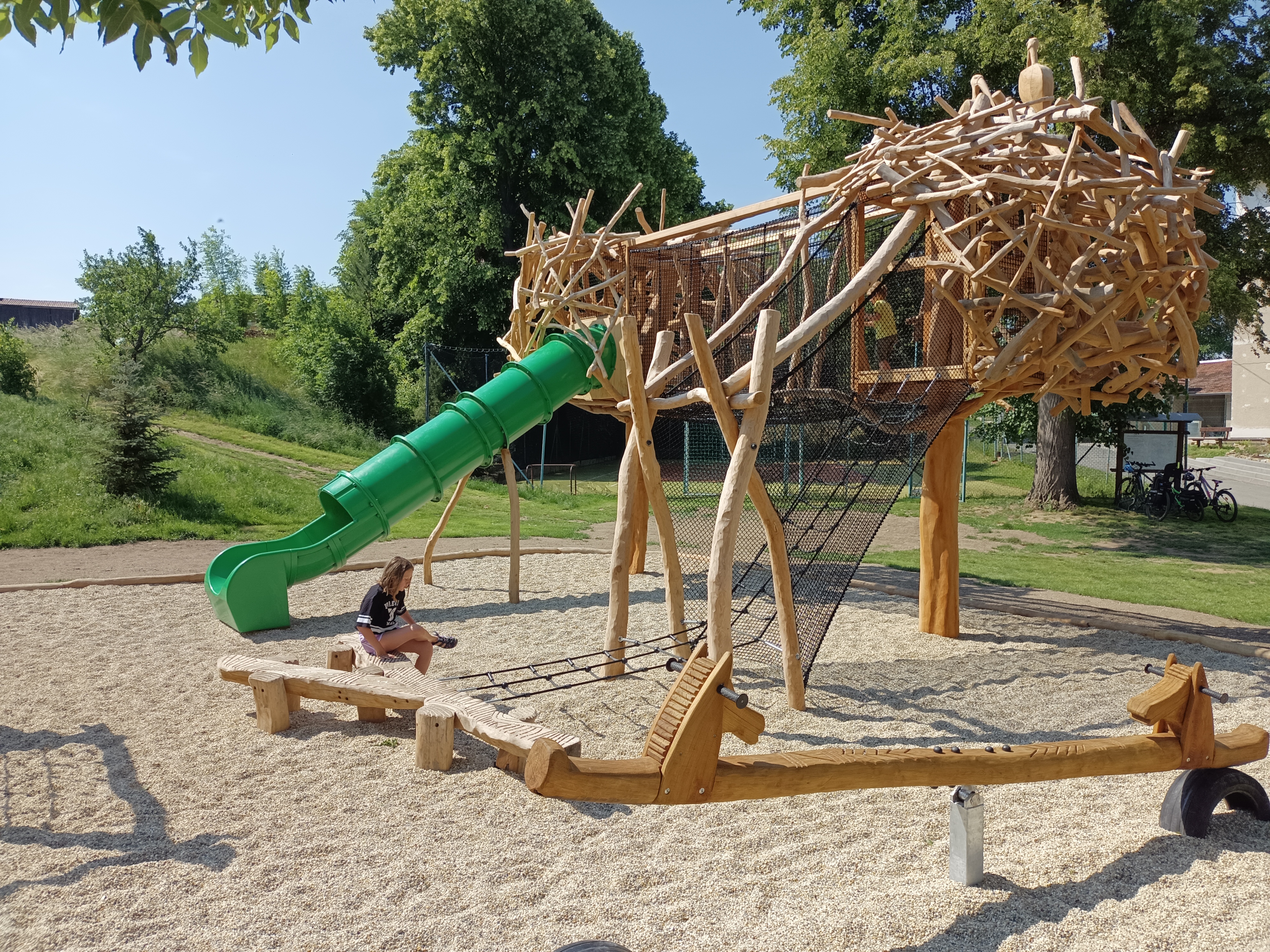 Základní a mateřská škola Tučapy foto 2