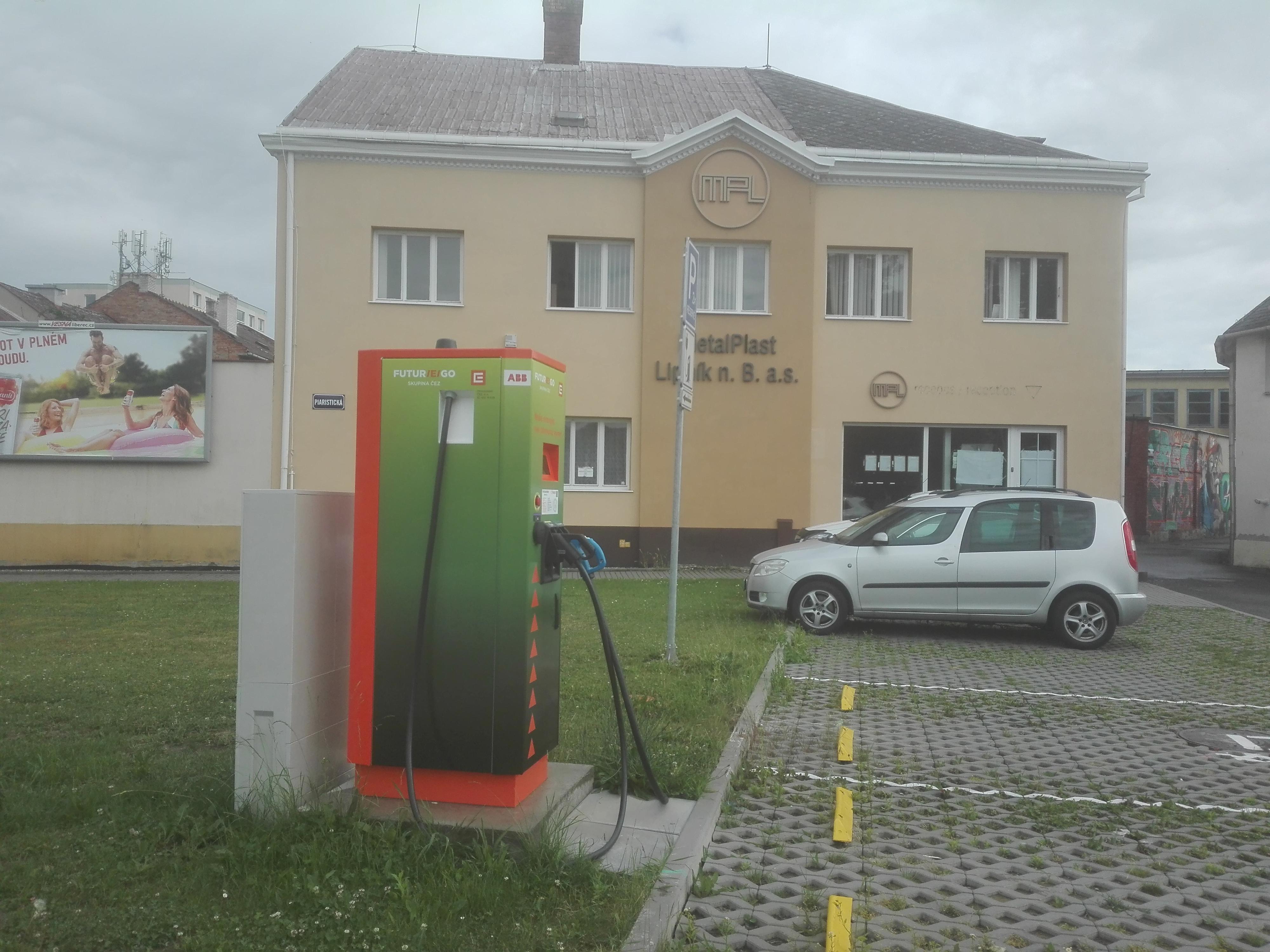 Nabíjecí stanice ČEZ foto 1