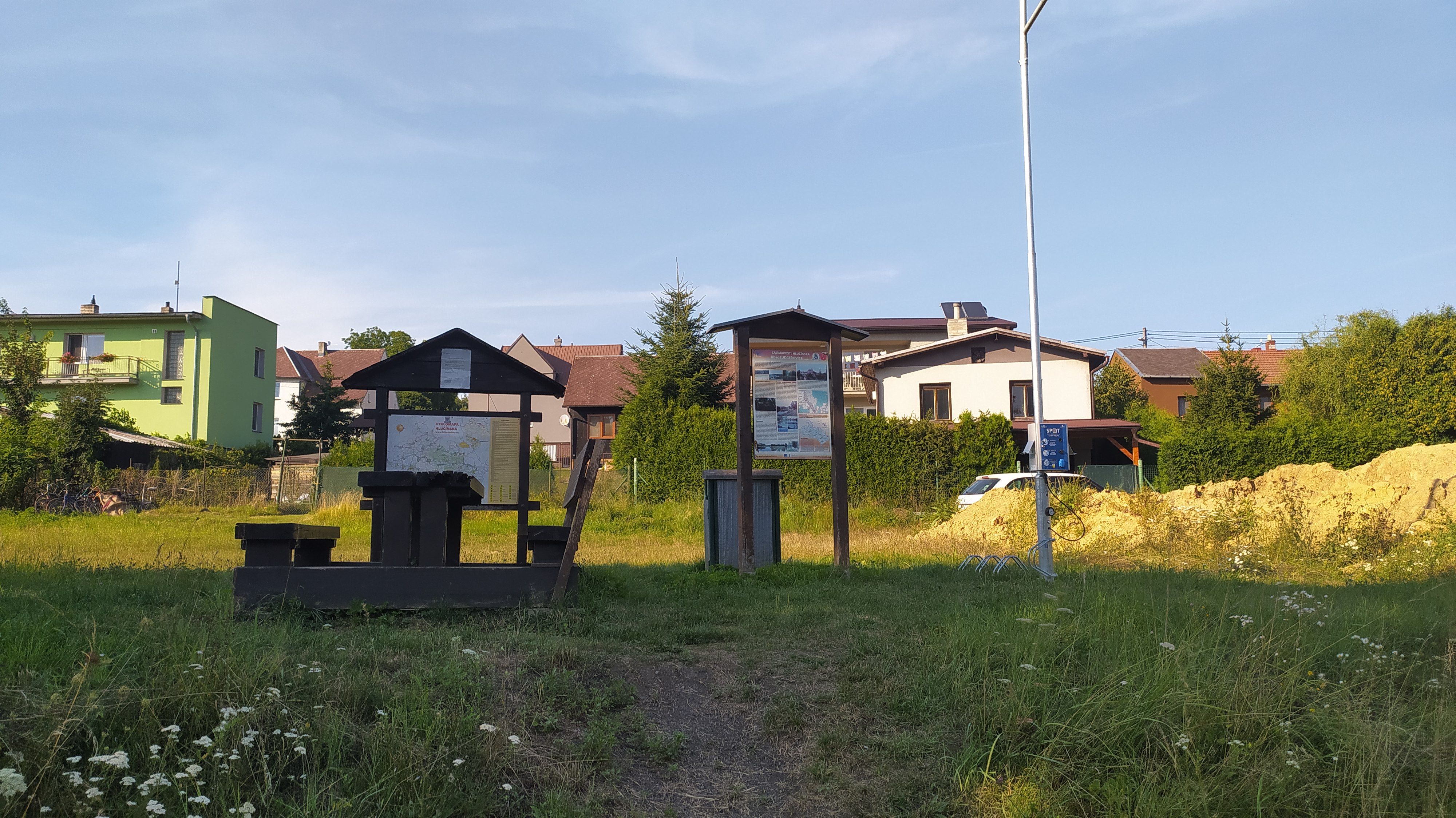 Multifunkční nabíjecí stanice Ludgeřovice foto 4