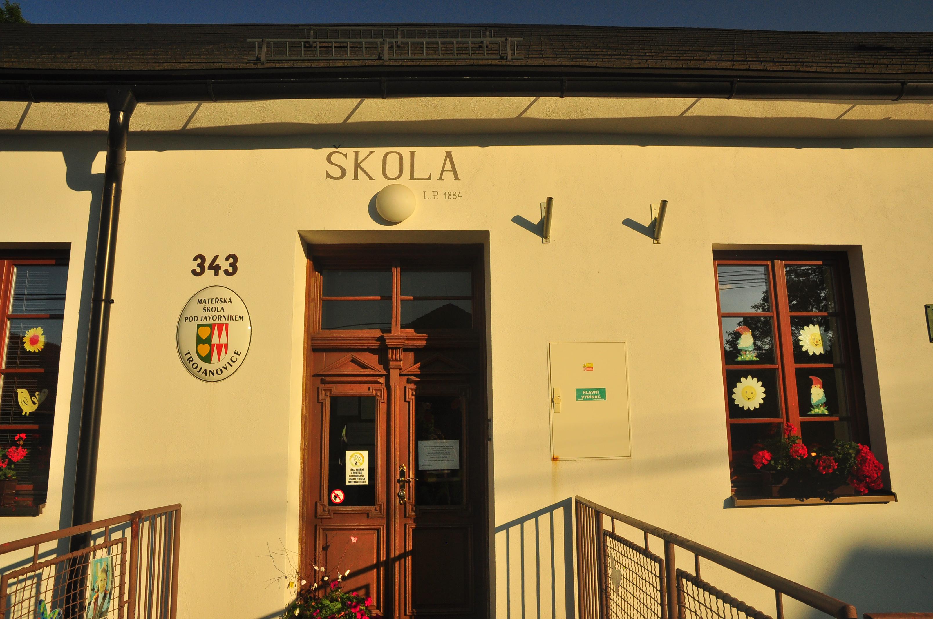 Jubilejní základní škola prezidenta Masaryka a Mateřská škola Trojanovice, okres Nový Jičín foto 3