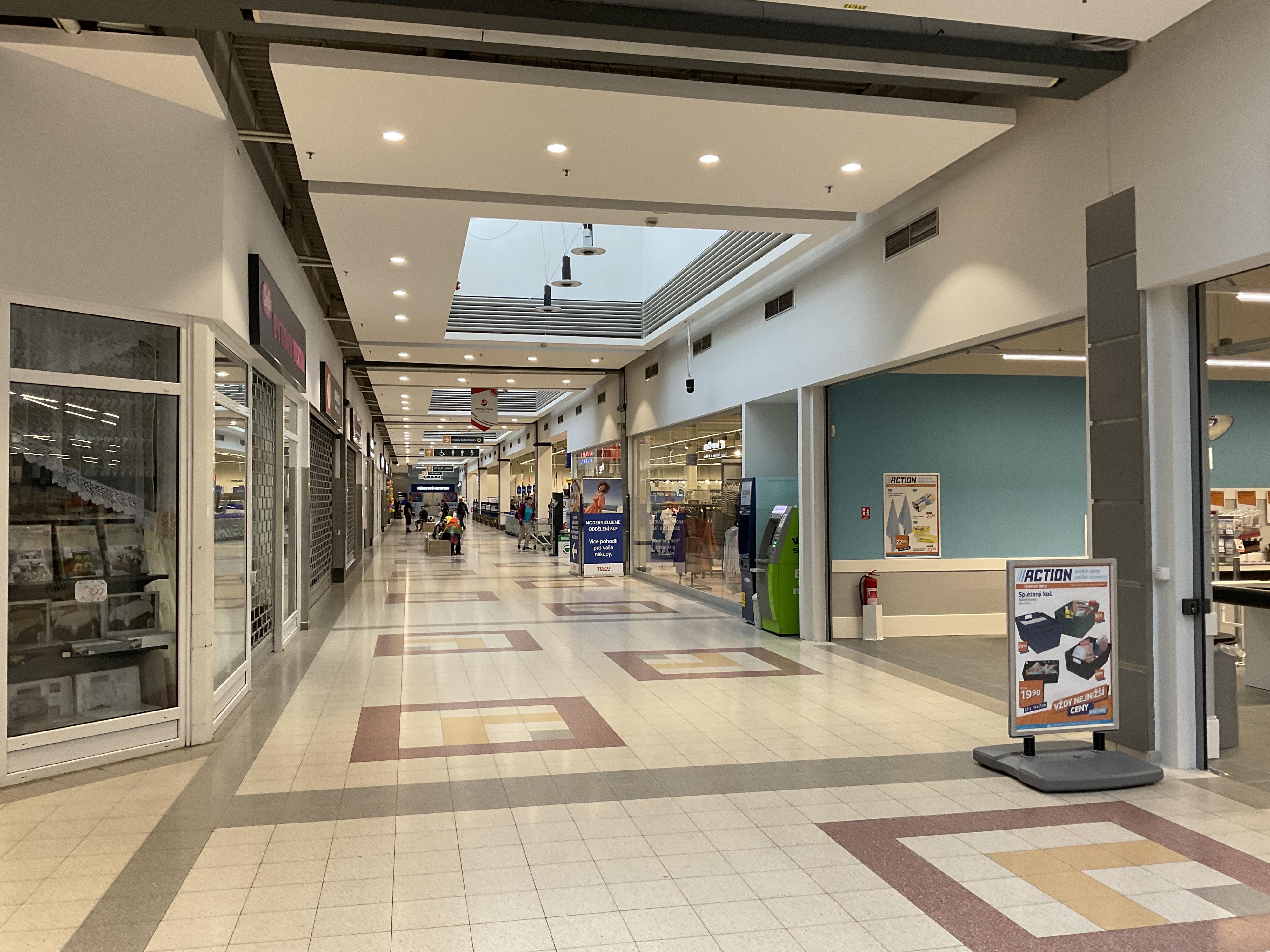 Tesco Extra Skalka foto 5