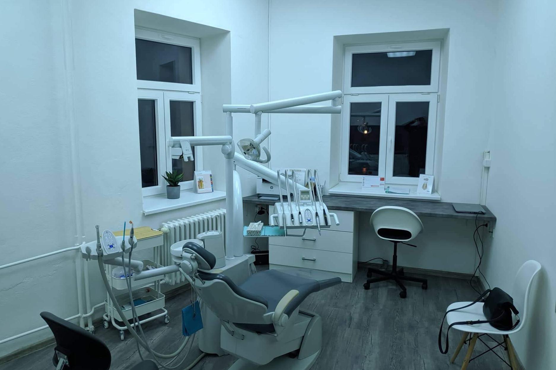 Dentální hygiena Libáň - Nikola Sklenářová, DiS. foto 1